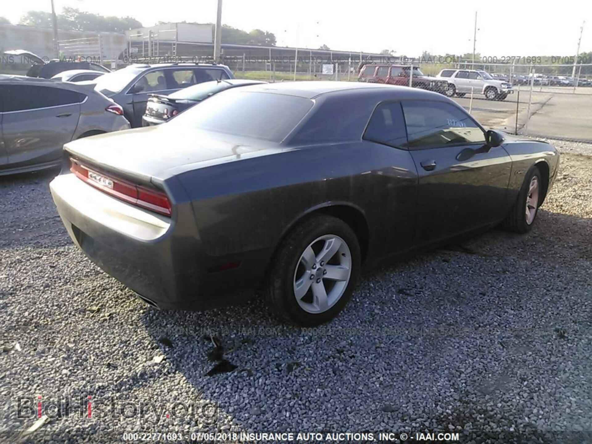 2014 Dodge Challenger - VIN: 2C3CDYAG4EH116465 - Фото 4
