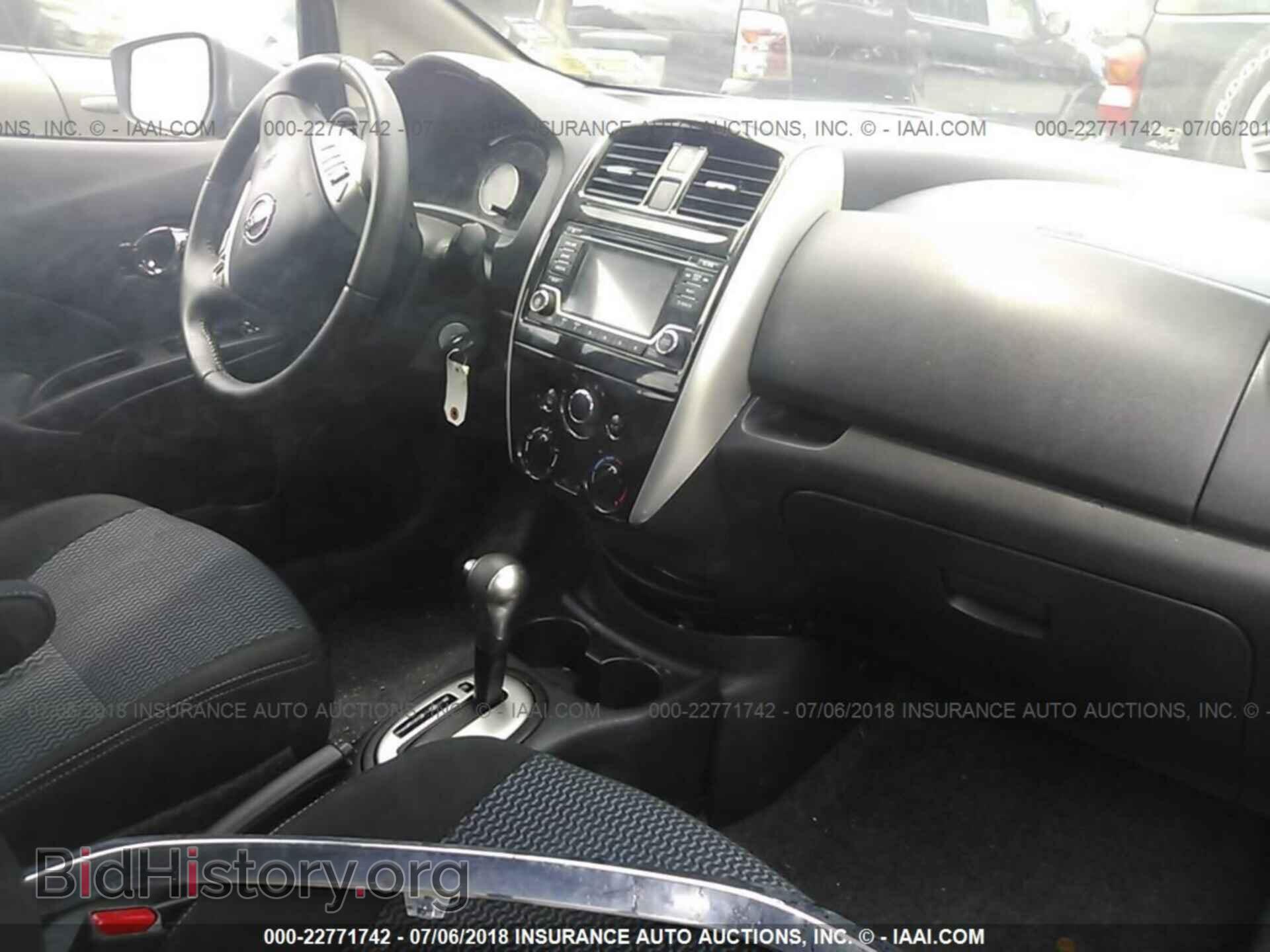2016 Nissan Versa note - VIN: 3N1CE2CP5GL370055 - Фото 5