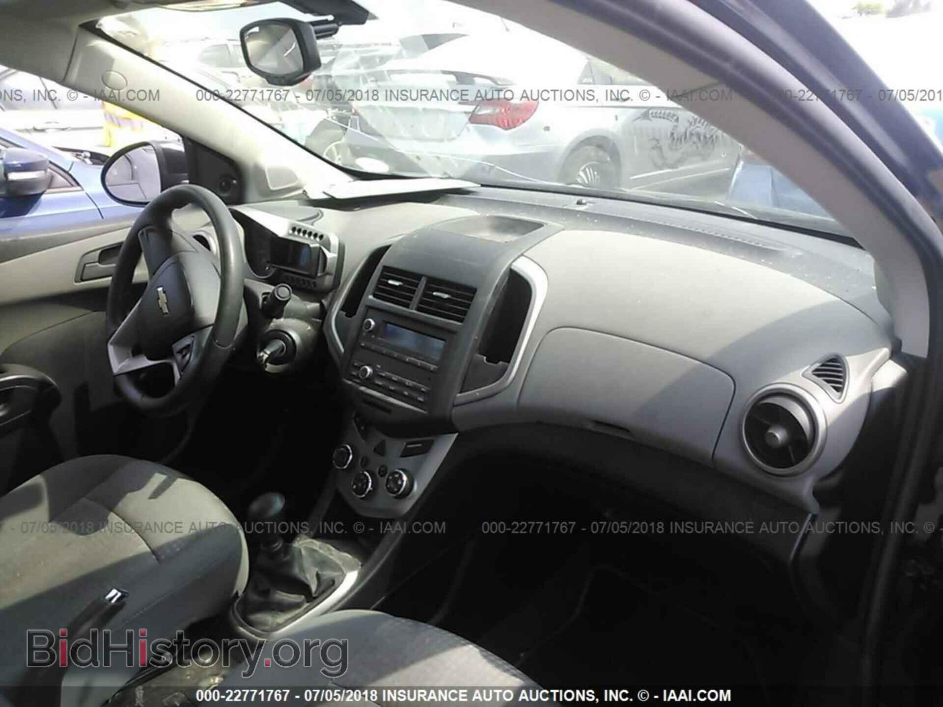 2015 Chevrolet Sonic - VIN: 1G1JB5SH9F4173959 - Фото 5
