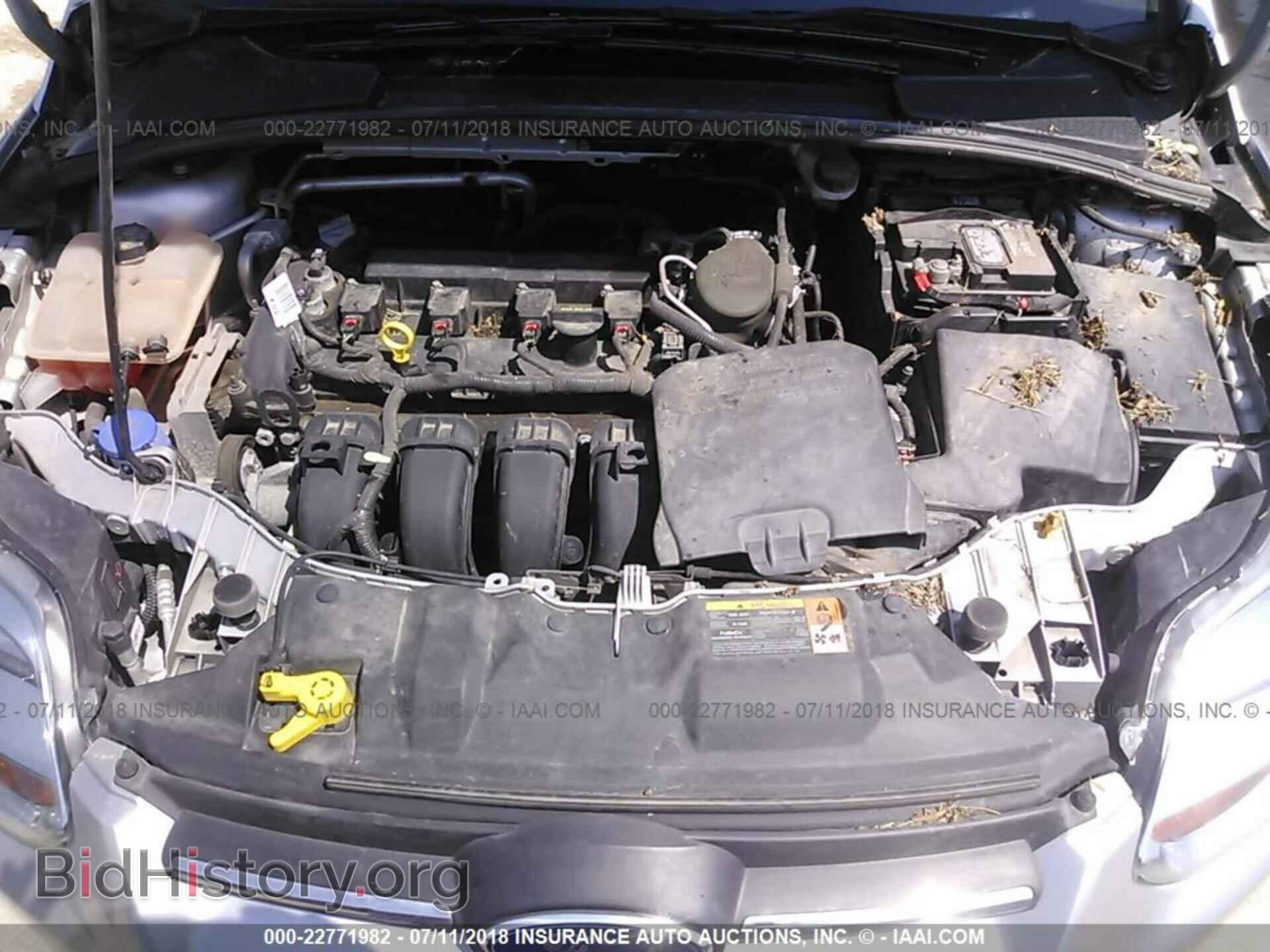 2014 Ford Focus - VIN: 1FADP3F21EL109747 - Photo 10