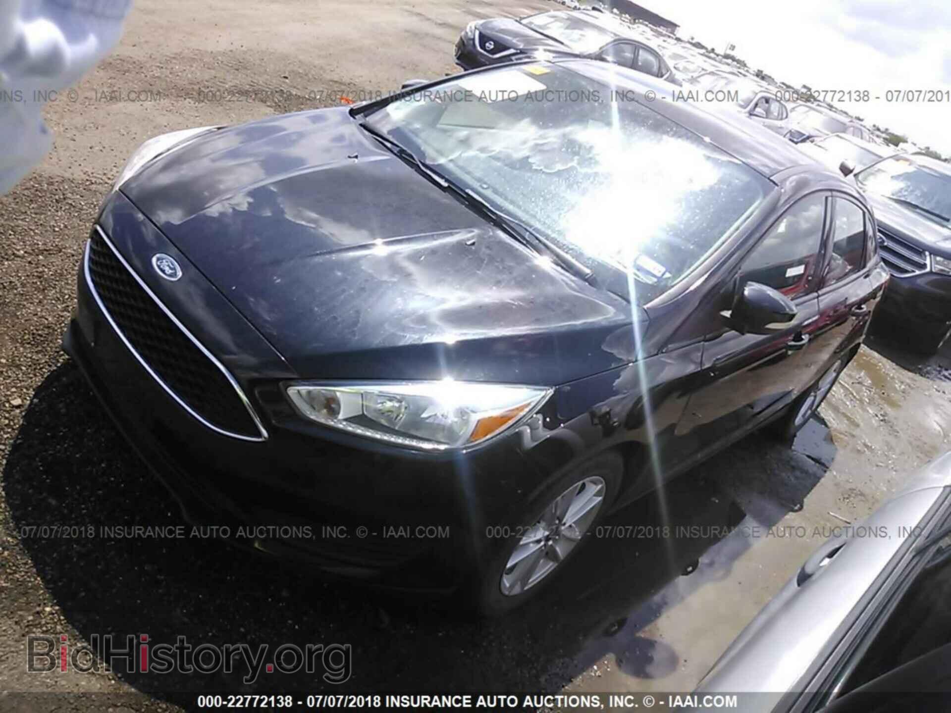 2015 Ford Focus - VIN: 1FADP3F29FL230656 - Фото 2