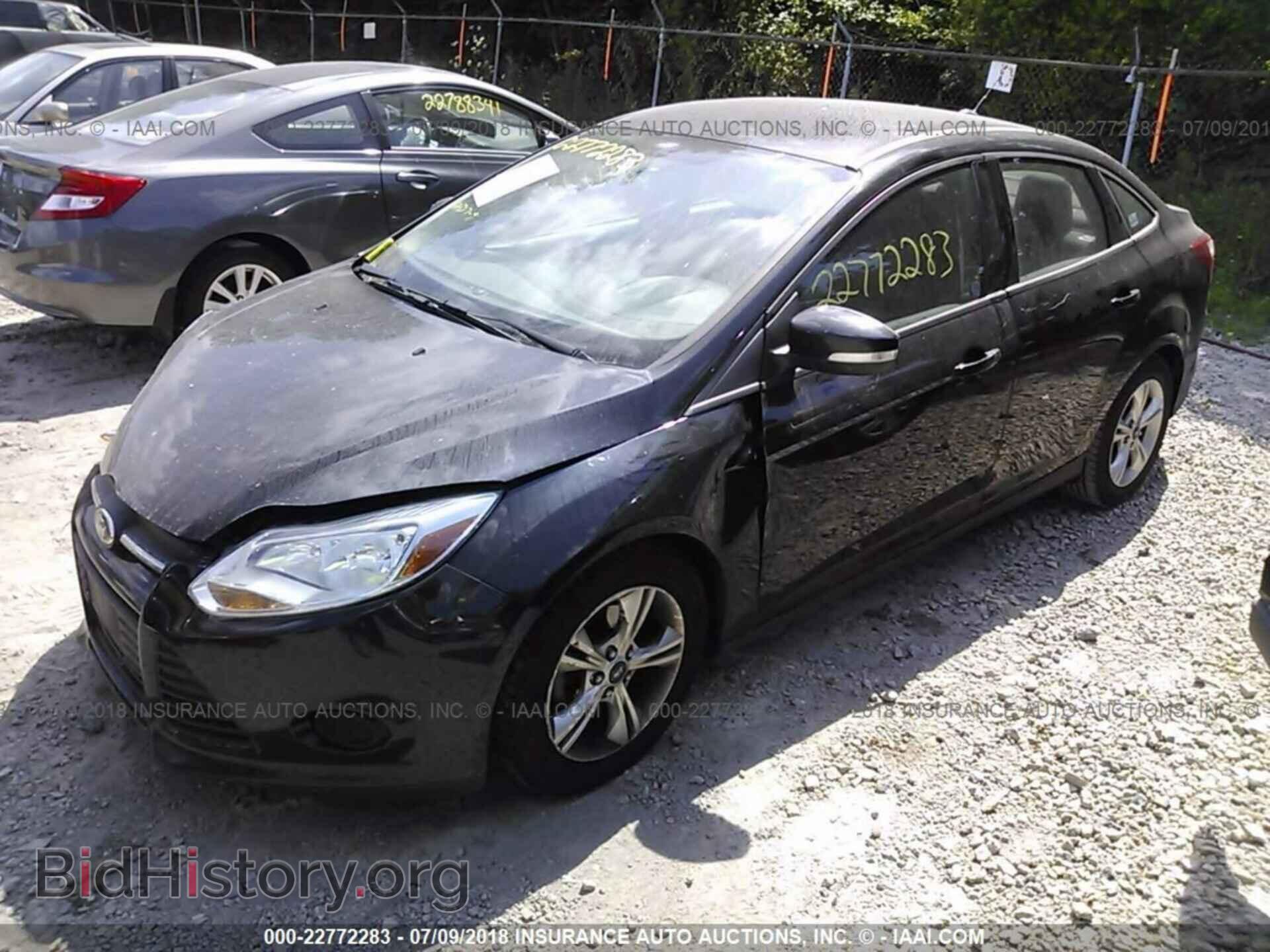 2014 Ford Focus - VIN: 1FADP3F22EL298800 - Photo 2