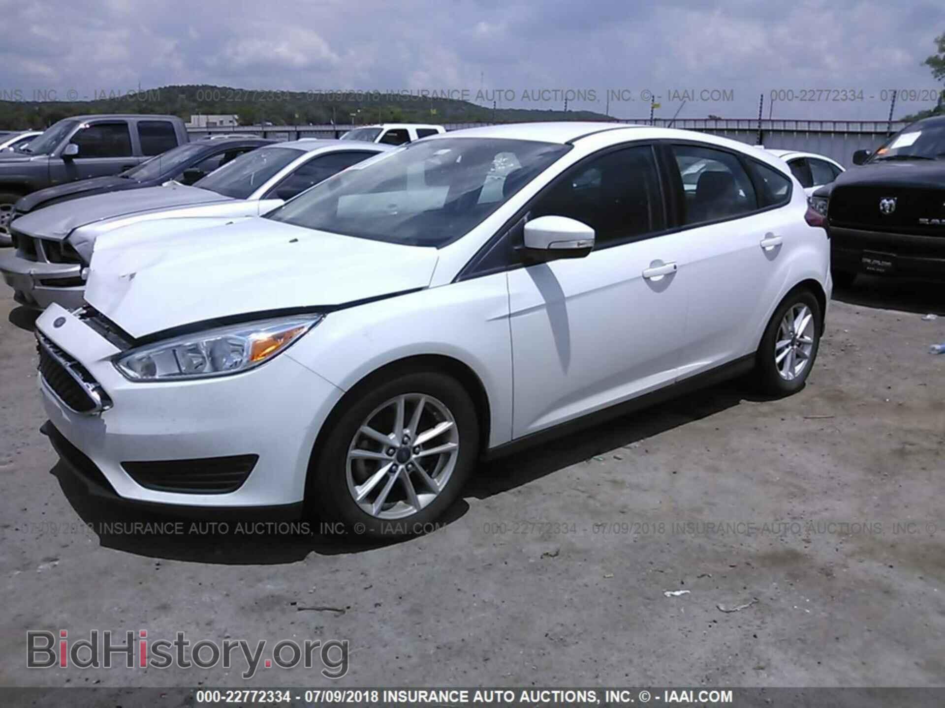 2016 Ford Focus - VIN: 1FADP3K24GL247694 - Фото 2