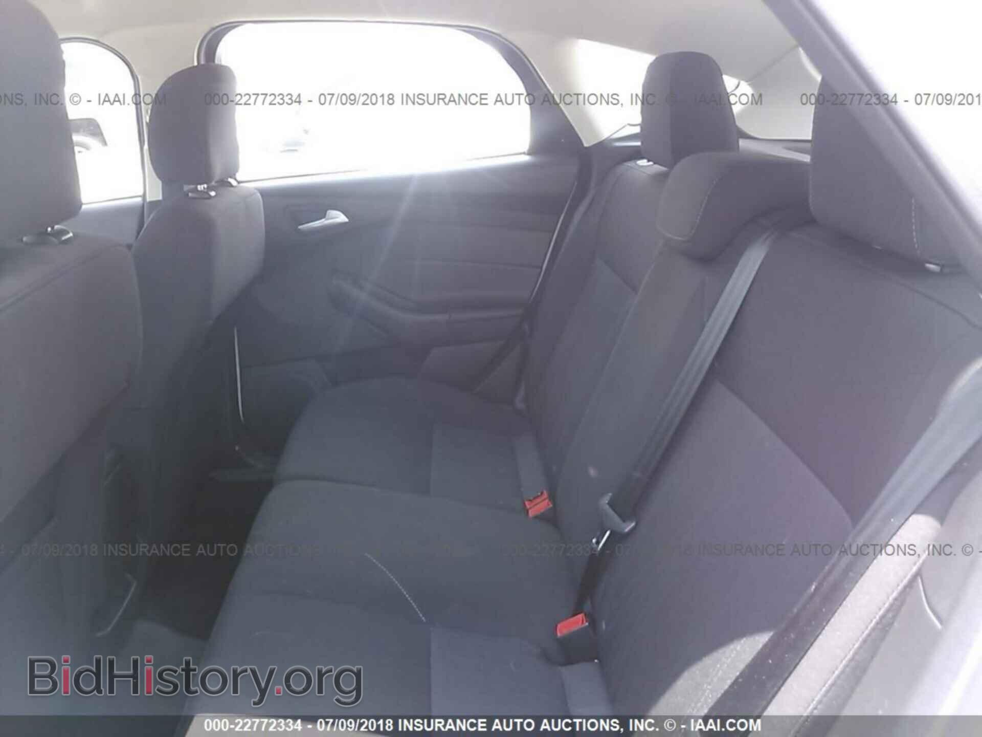 2016 Ford Focus - VIN: 1FADP3K24GL247694 - Фото 8