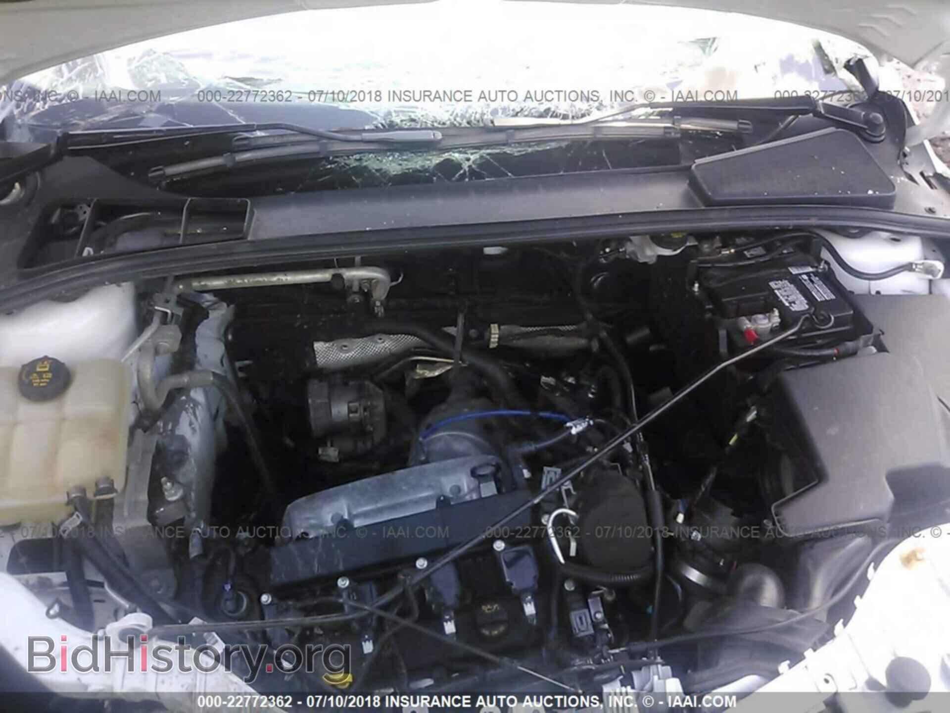 2016 Ford Focus - VIN: 1FADP3F27GL299007 - Photo 10