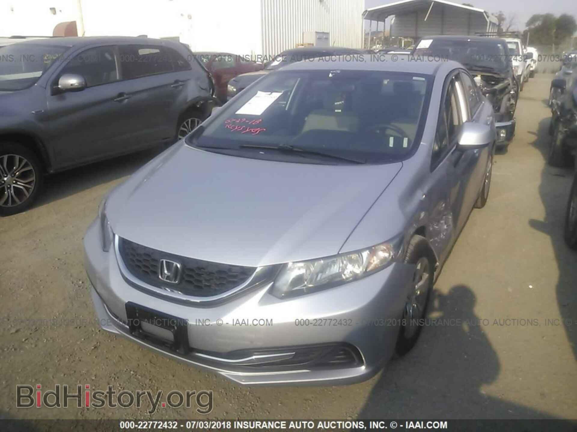 2013 Honda Civic - VIN: 19XFB2F57DE231106 - Фото 2