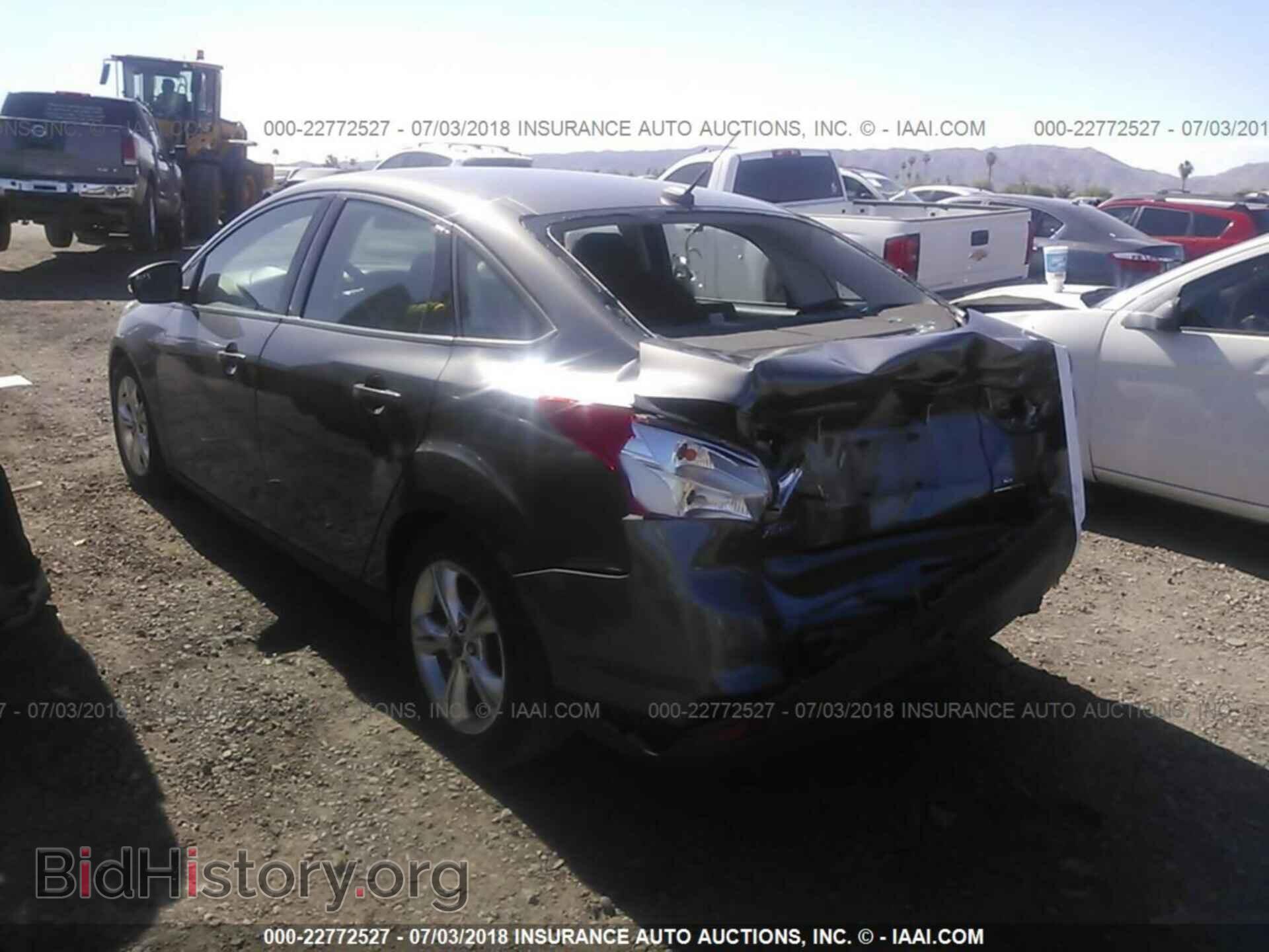 2014 Ford Focus - VIN: 1FADP3F25EL312009 - Photo 3