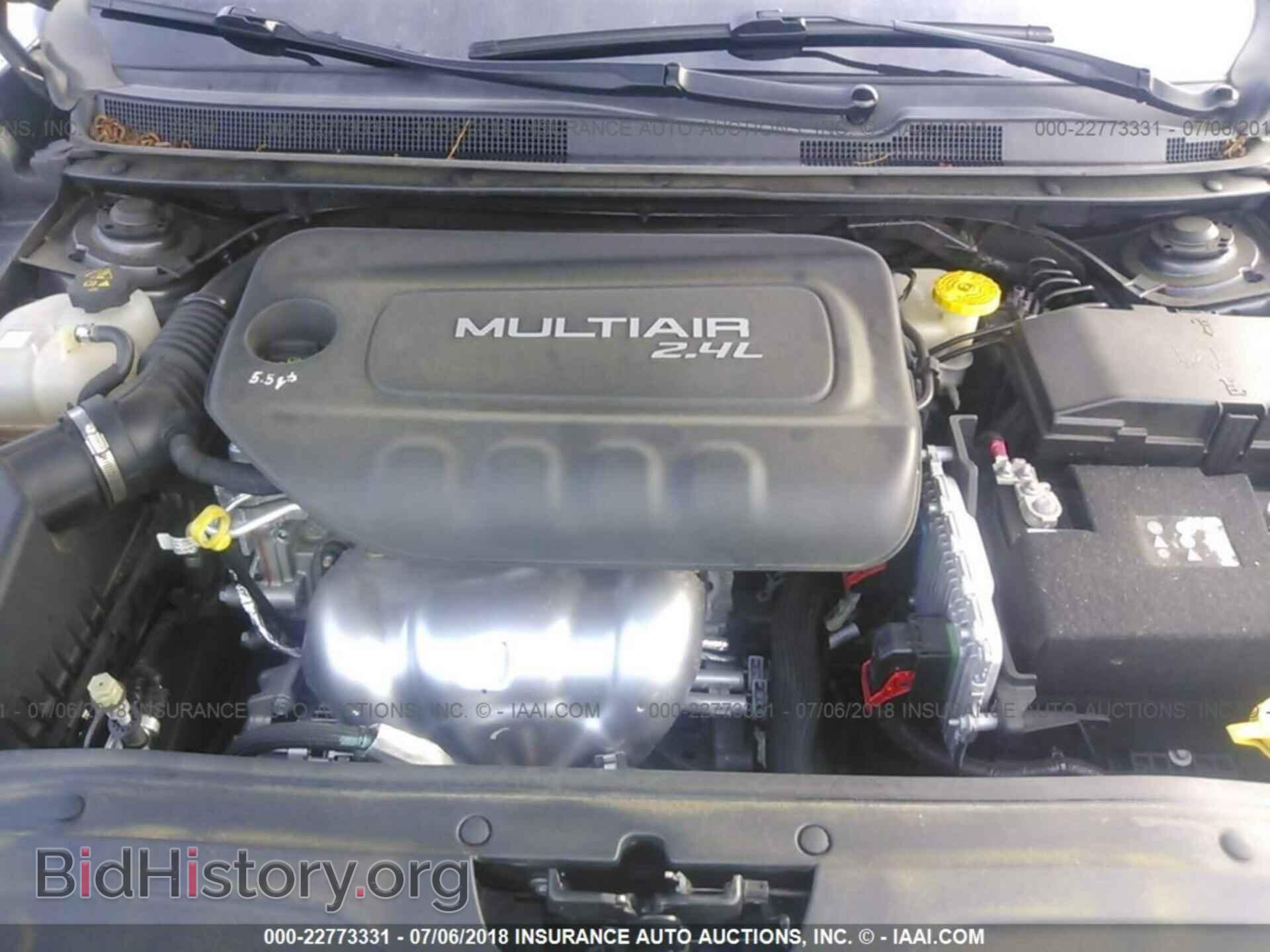 2015 Chrysler 200 - VIN: 1C3CCCAB2FN539595 - Фото 10
