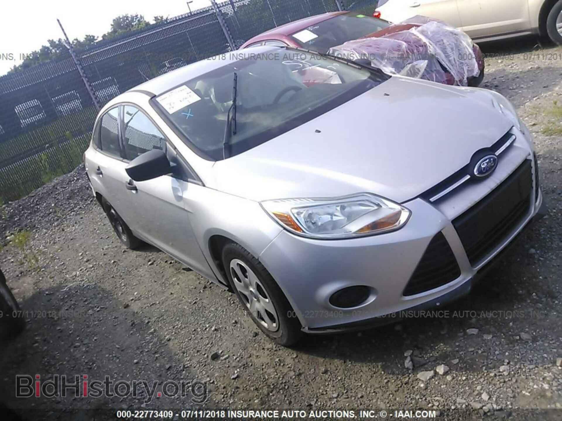 Photo 1FAHP3E26CL293082 - Ford Focus 2012