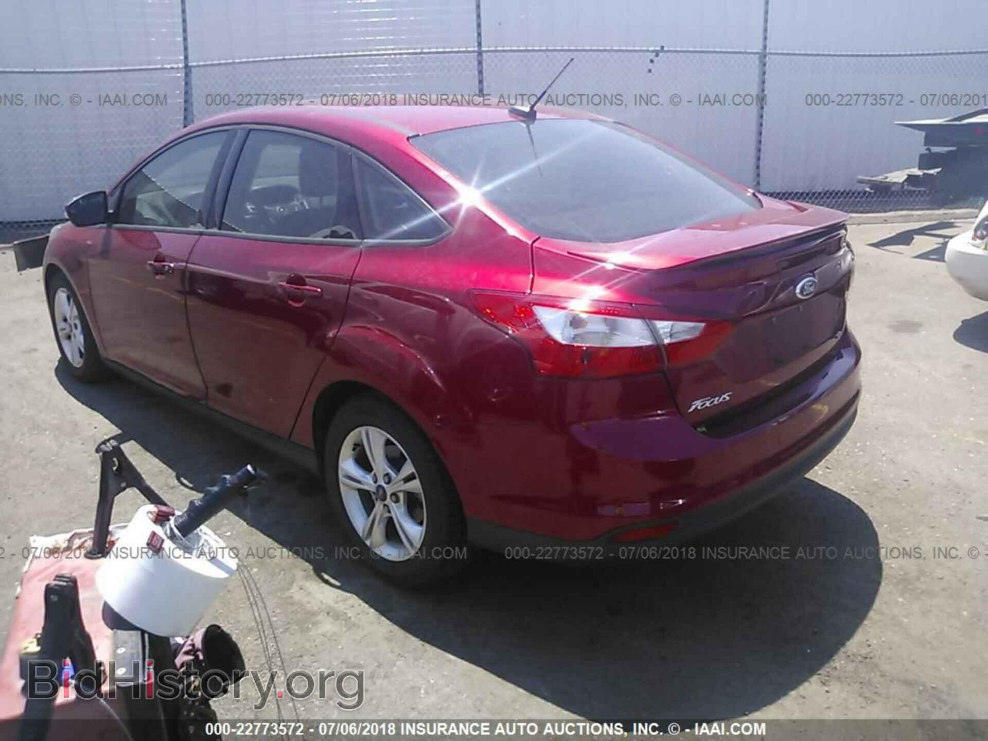 2012 Ford Focus - VIN: 1FAHP3F2XCL301683 - Photo 3