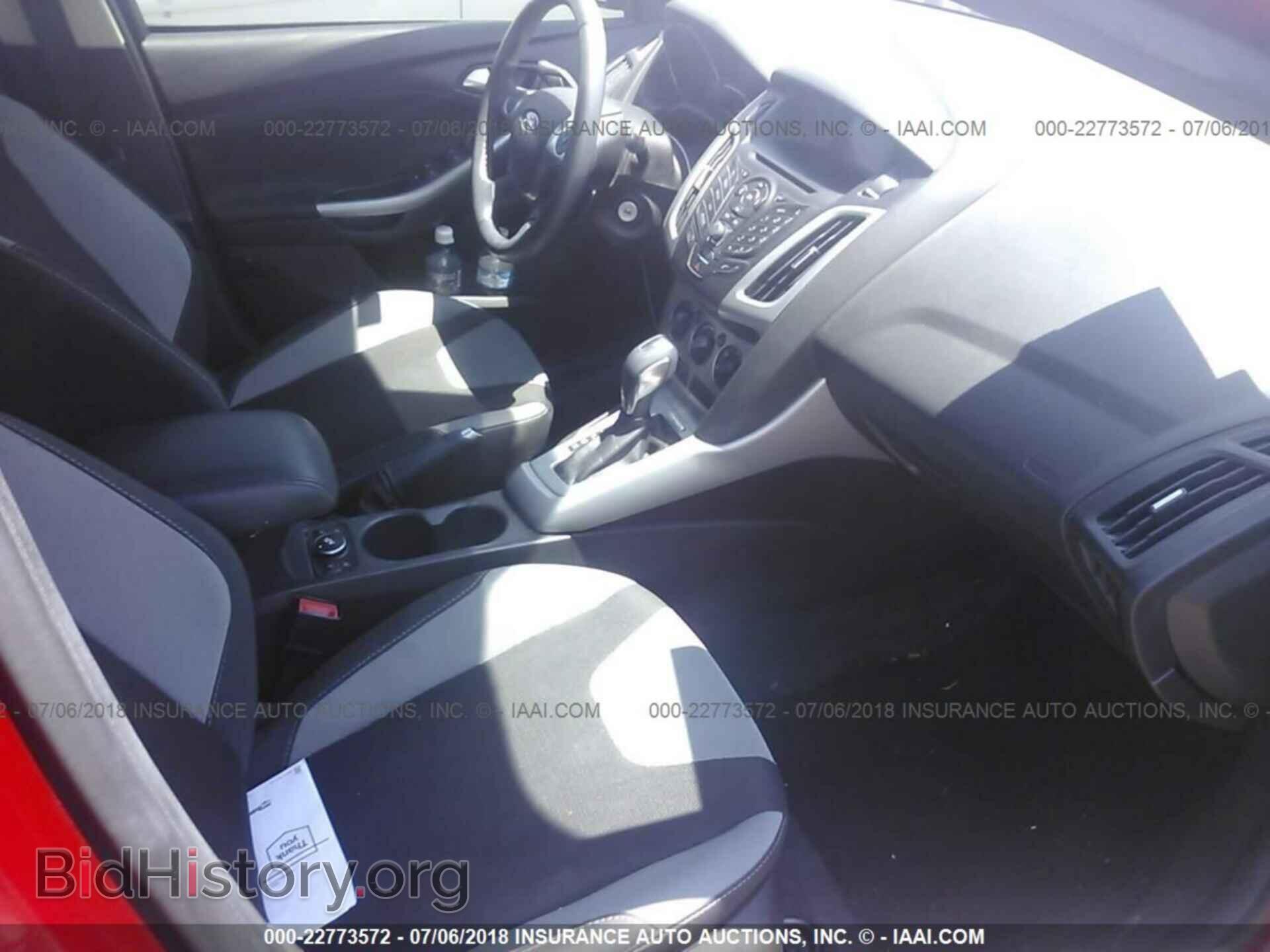 2012 Ford Focus - VIN: 1FAHP3F2XCL301683 - Photo 5