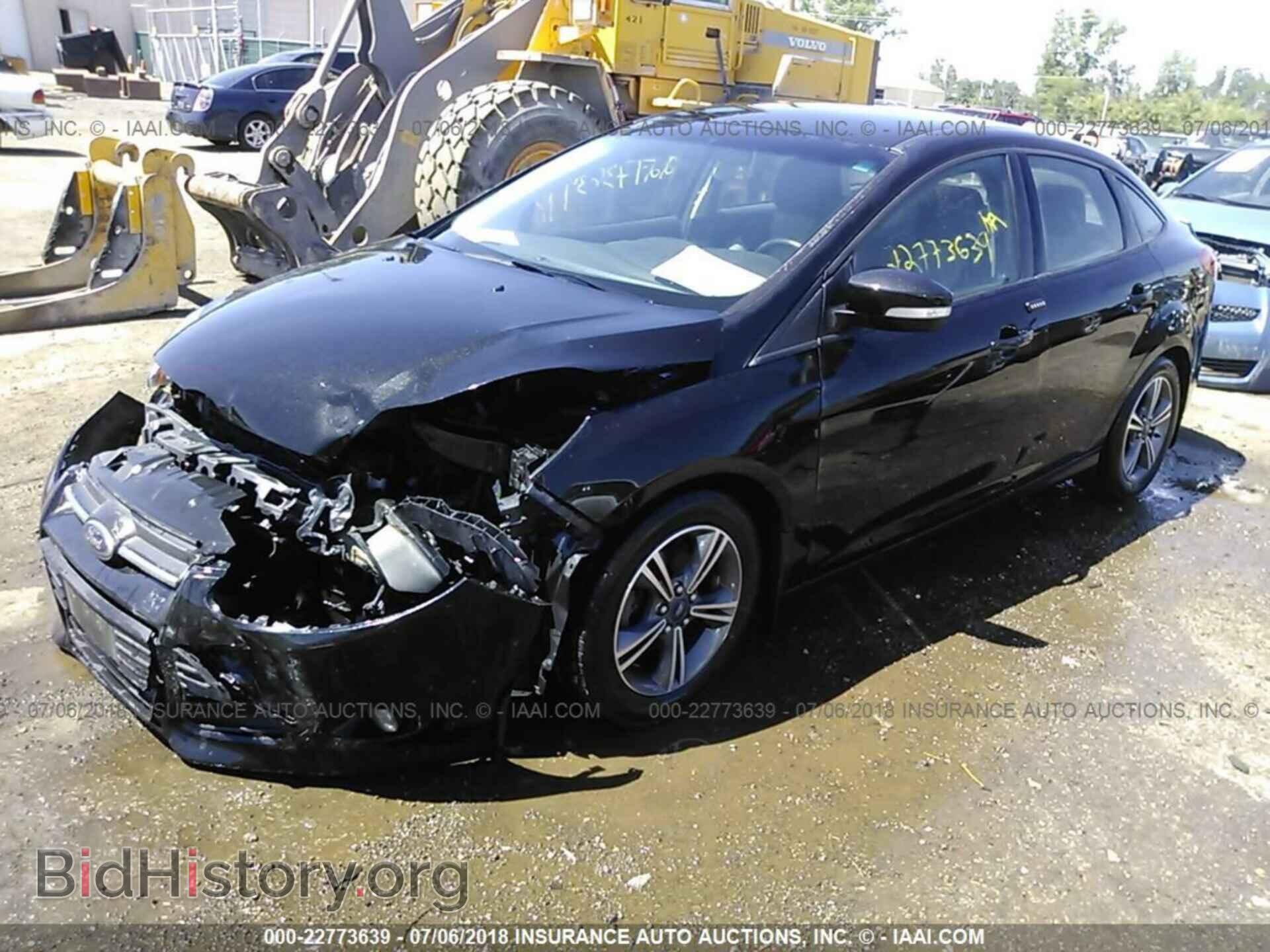 2014 Ford Focus - VIN: 1FADP3F29EL449759 - Фото 2