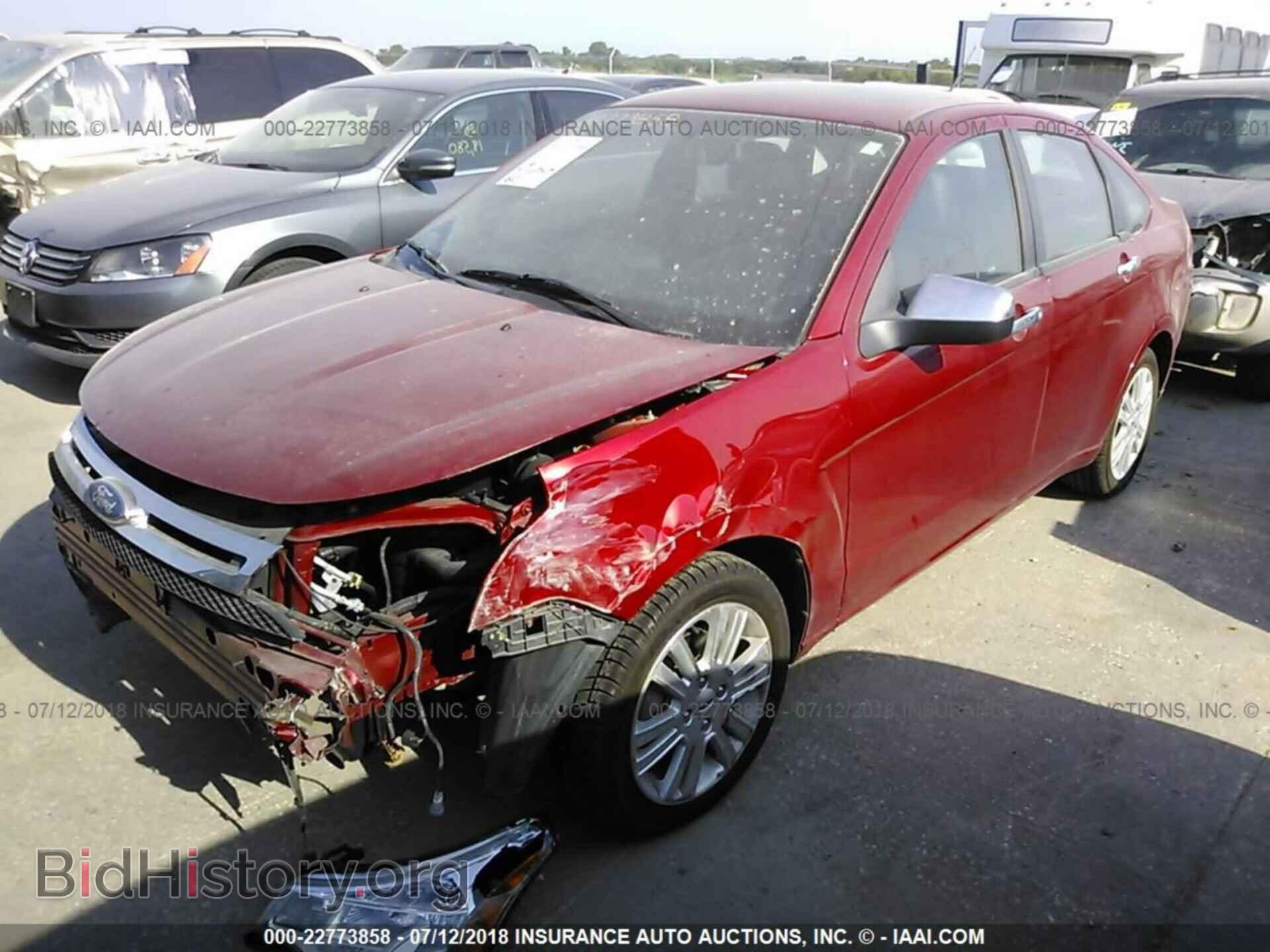 2011 Ford Focus - VIN: 1FAHP3HN9BW196655 - Photo 2