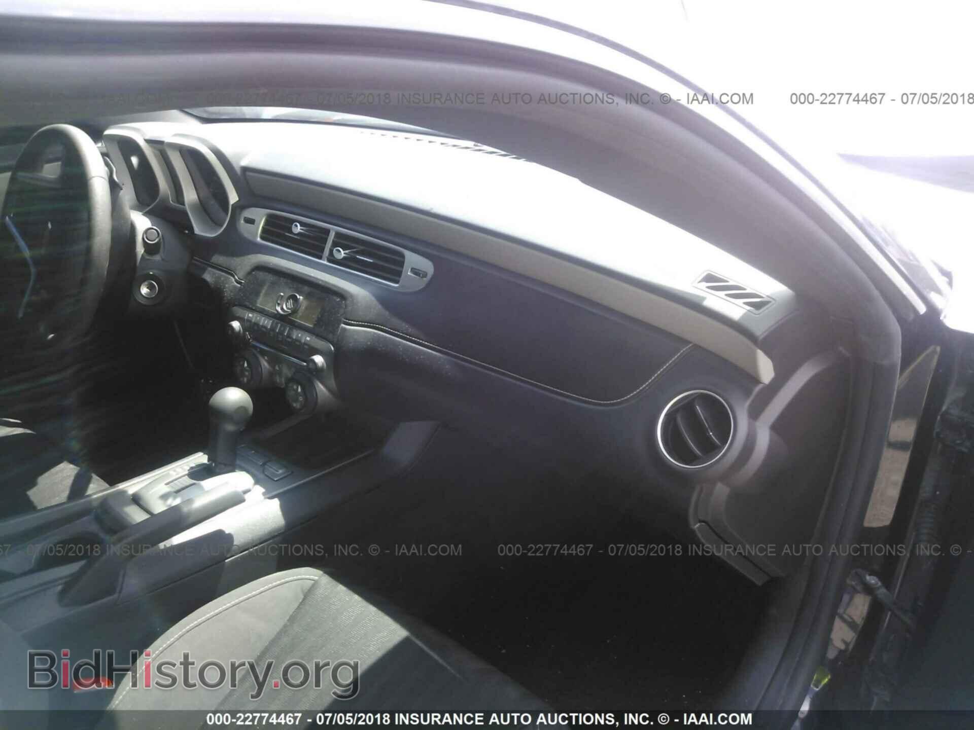 2014 Chevrolet Camaro - VIN: 2G1FA1E31E9240549 - Фото 5