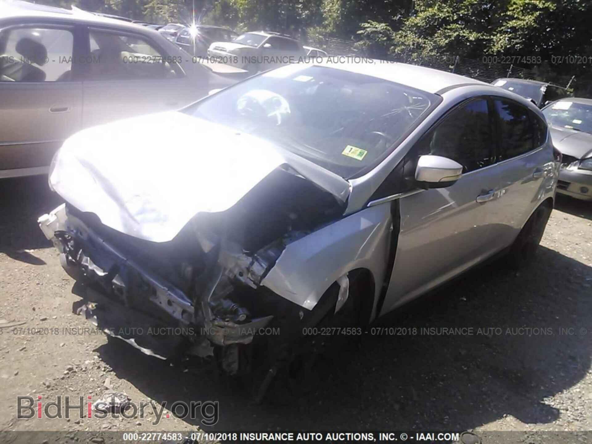 2014 Ford Focus - VIN: 1FADP3N25EL204507 - Photo 2