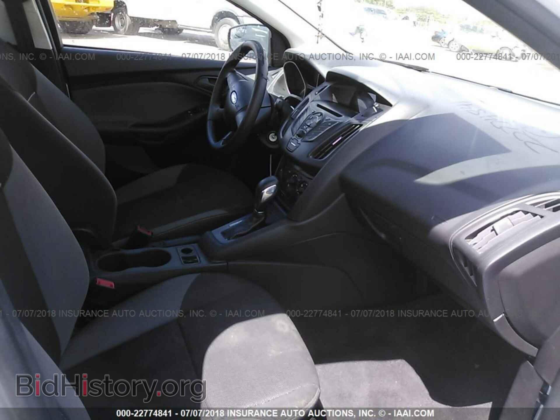 2014 Ford Focus - VIN: 1FADP3E28EL340615 - Фото 5