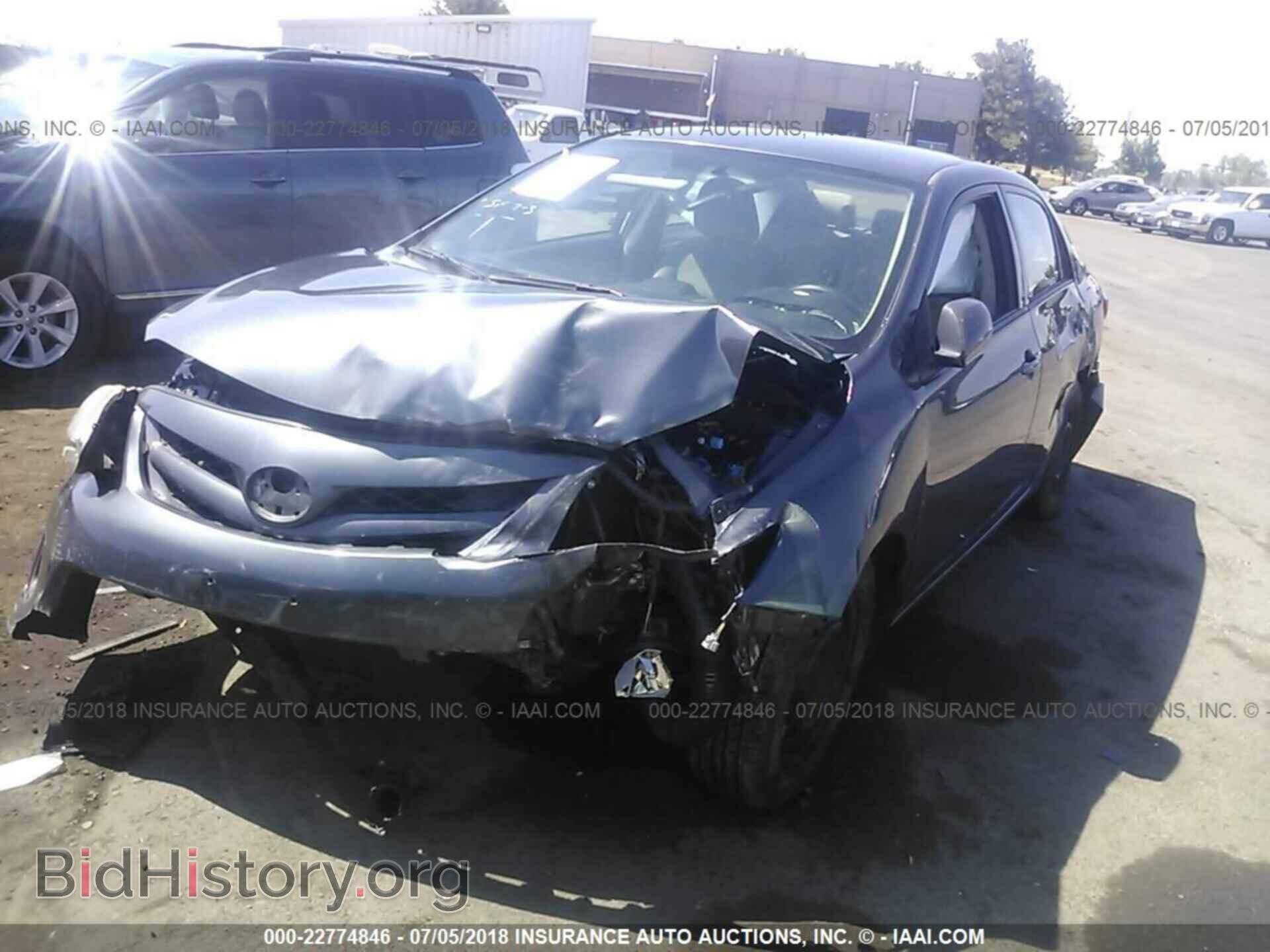 2013 Toyota Corolla - VIN: 2T1BU4EEXDC120117 - Photo 2