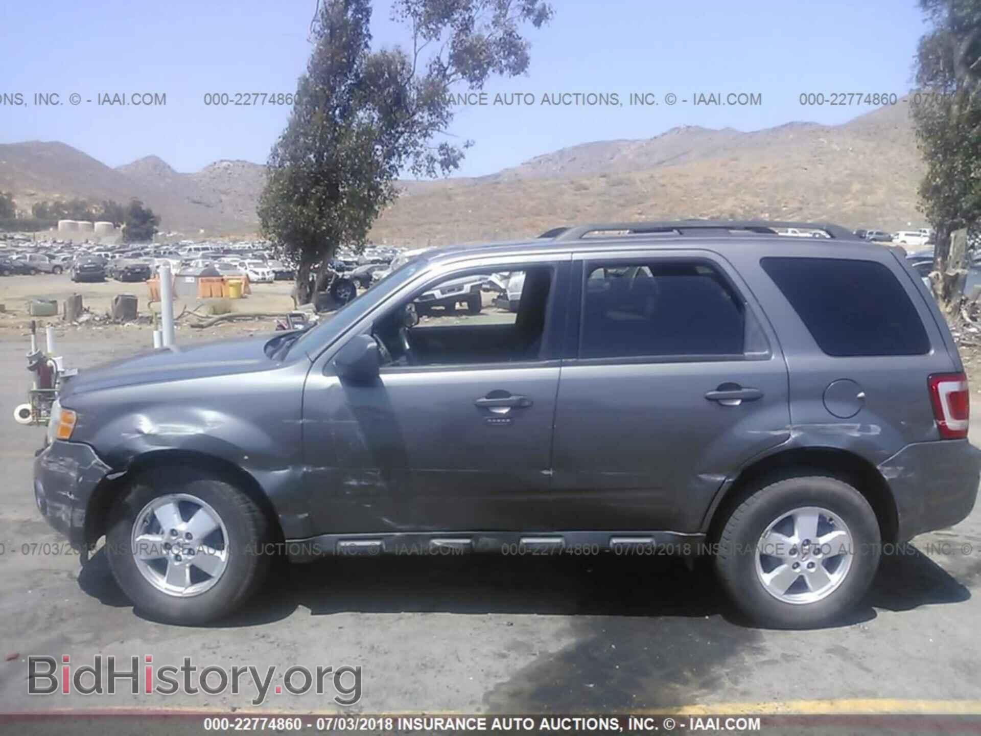 2011 Ford Escape - VIN: 1FMCU0D72BKB60733 - Photo 6