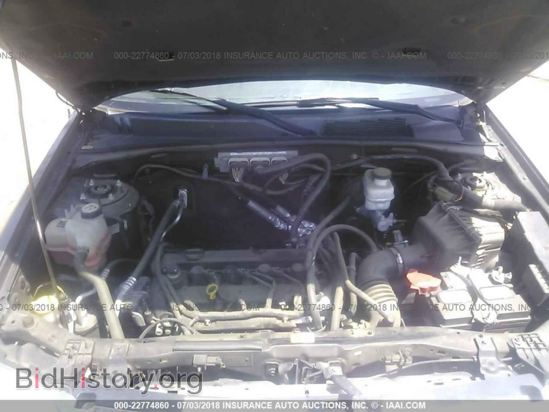 2011 Ford Escape - VIN: 1FMCU0D72BKB60733 - Photo 10