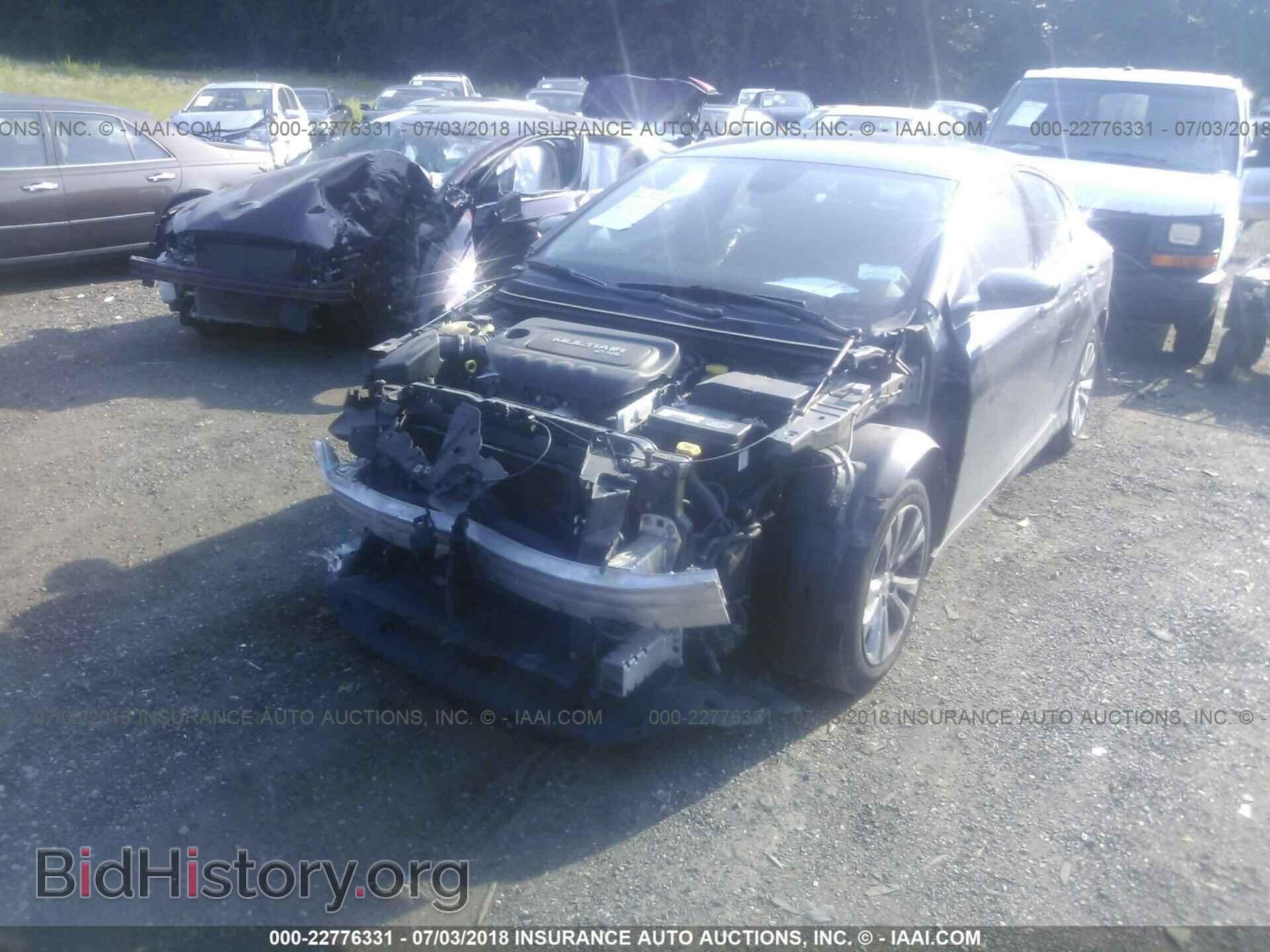 2015 Chrysler 200 - VIN: 1C3CCCAB9FN580046 - Фото 2