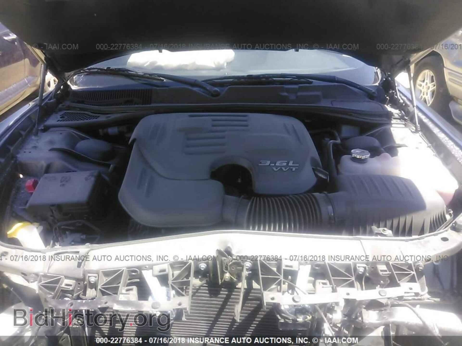 2018 Dodge Challenger - VIN: 2C3CDZAG3JH276756 - Photo 10