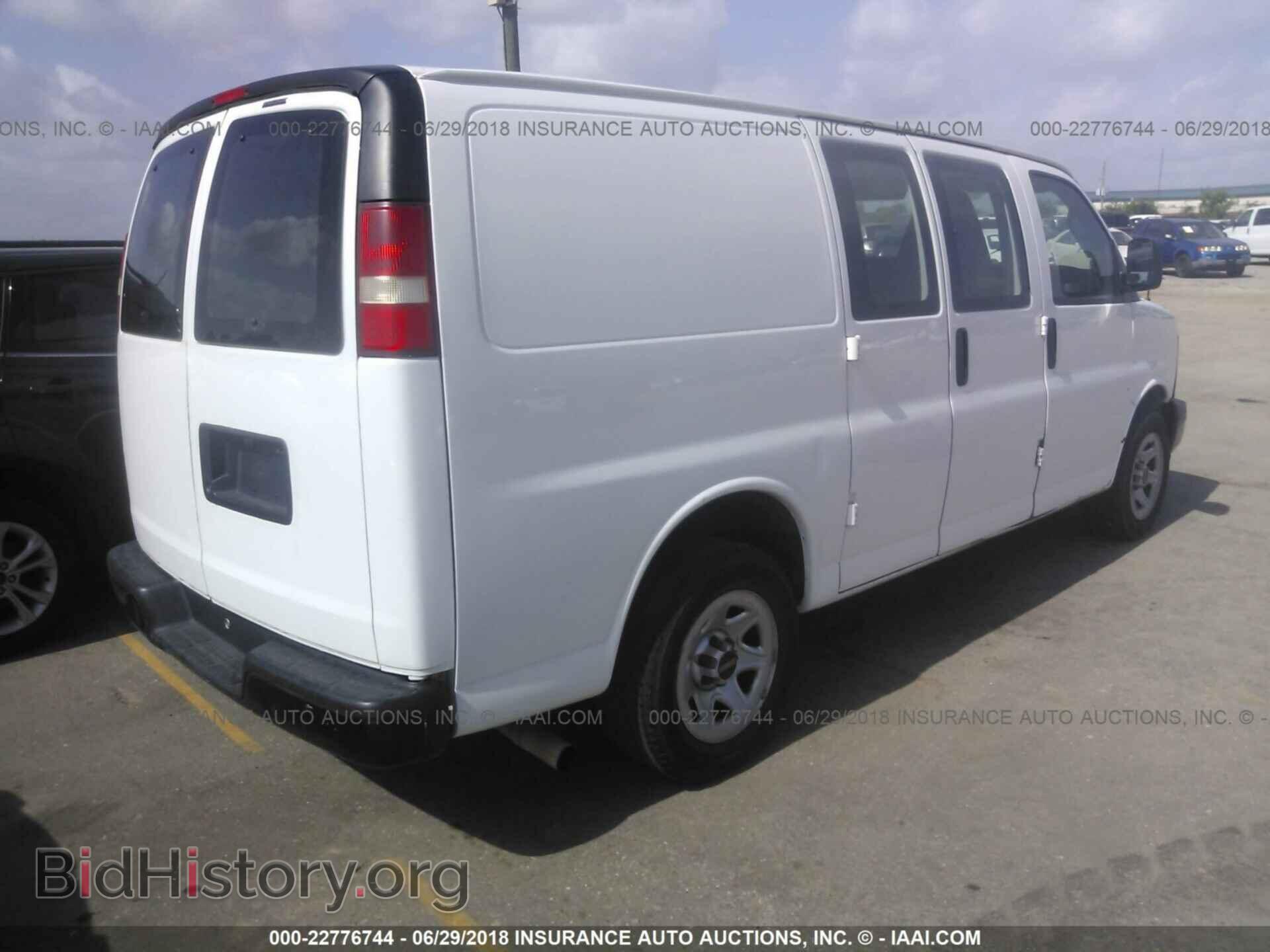 2013 Gmc Savana - VIN: 1GTS7AF41D1122614 - Фото 4