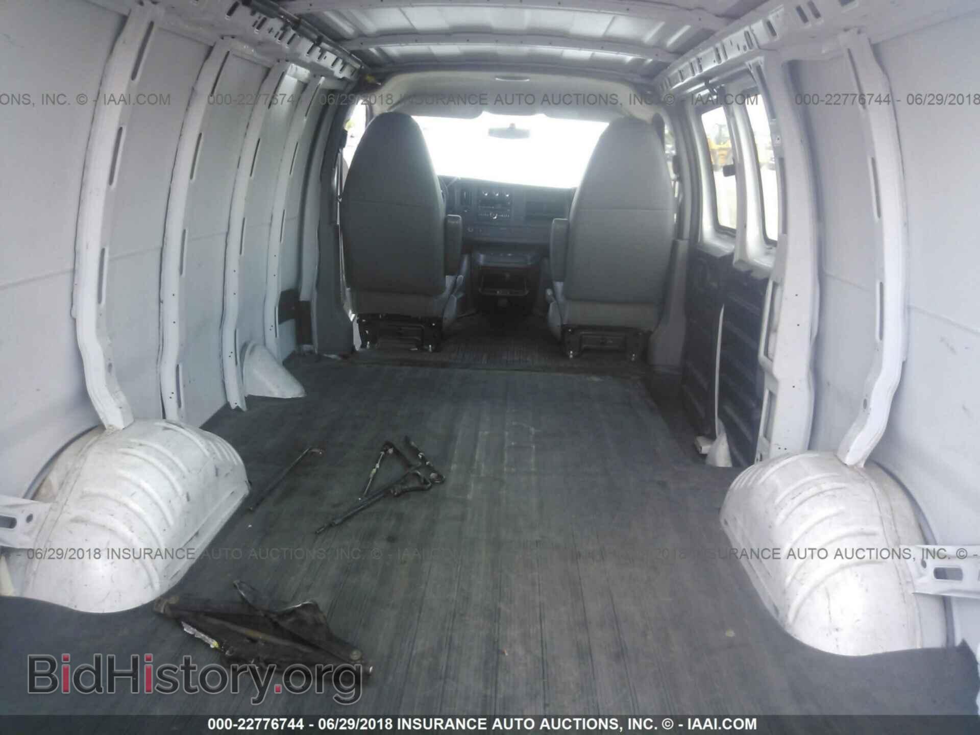 2013 Gmc Savana - VIN: 1GTS7AF41D1122614 - Фото 8