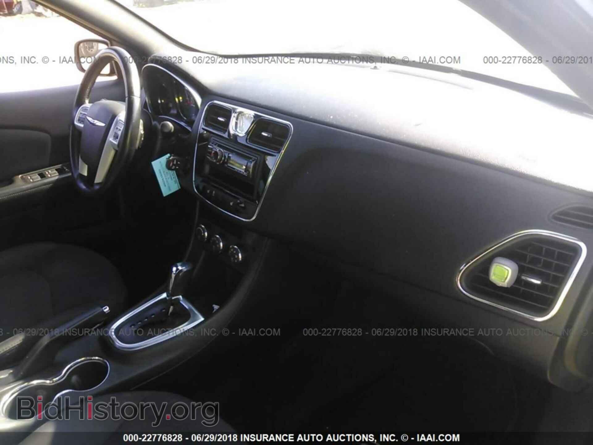 2012 Chrysler 200 - VIN: 1C3CCBBB0CN205568 - Фото 5