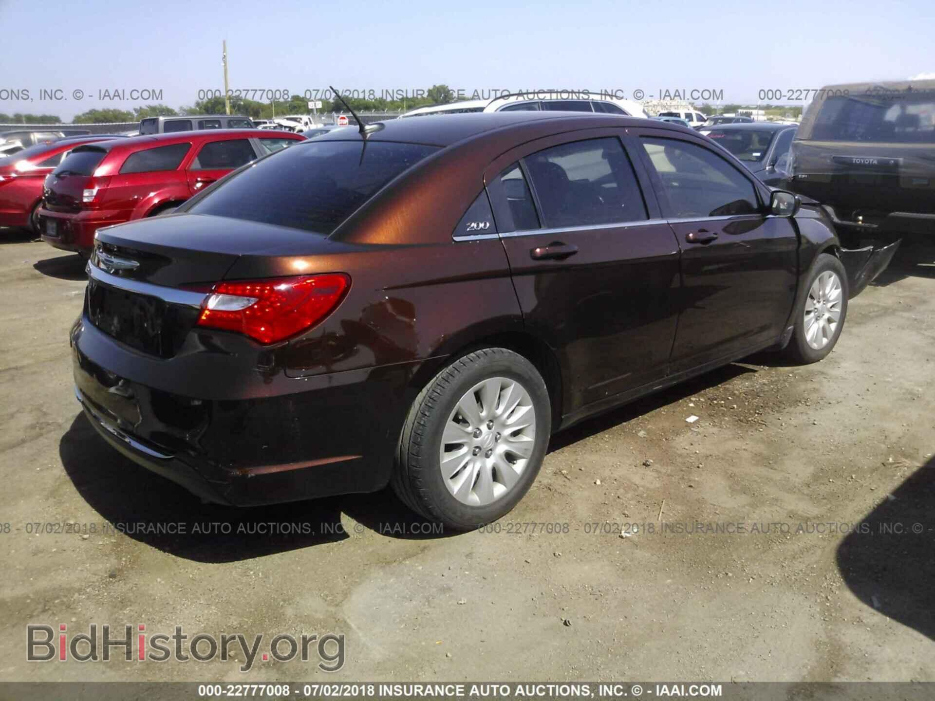2013 Chrysler 200 - VIN: 1C3CCBAG1DN758700 - Фото 4