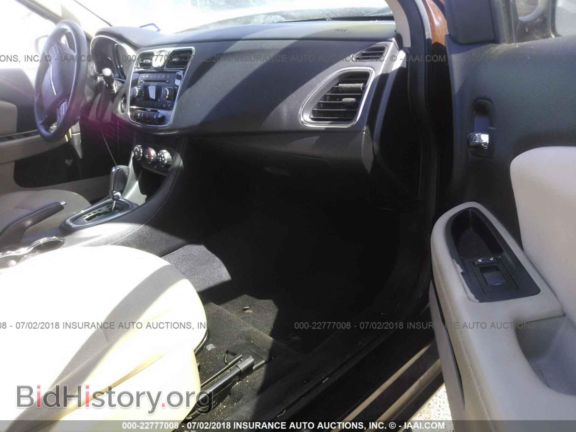 2013 Chrysler 200 - VIN: 1C3CCBAG1DN758700 - Фото 5