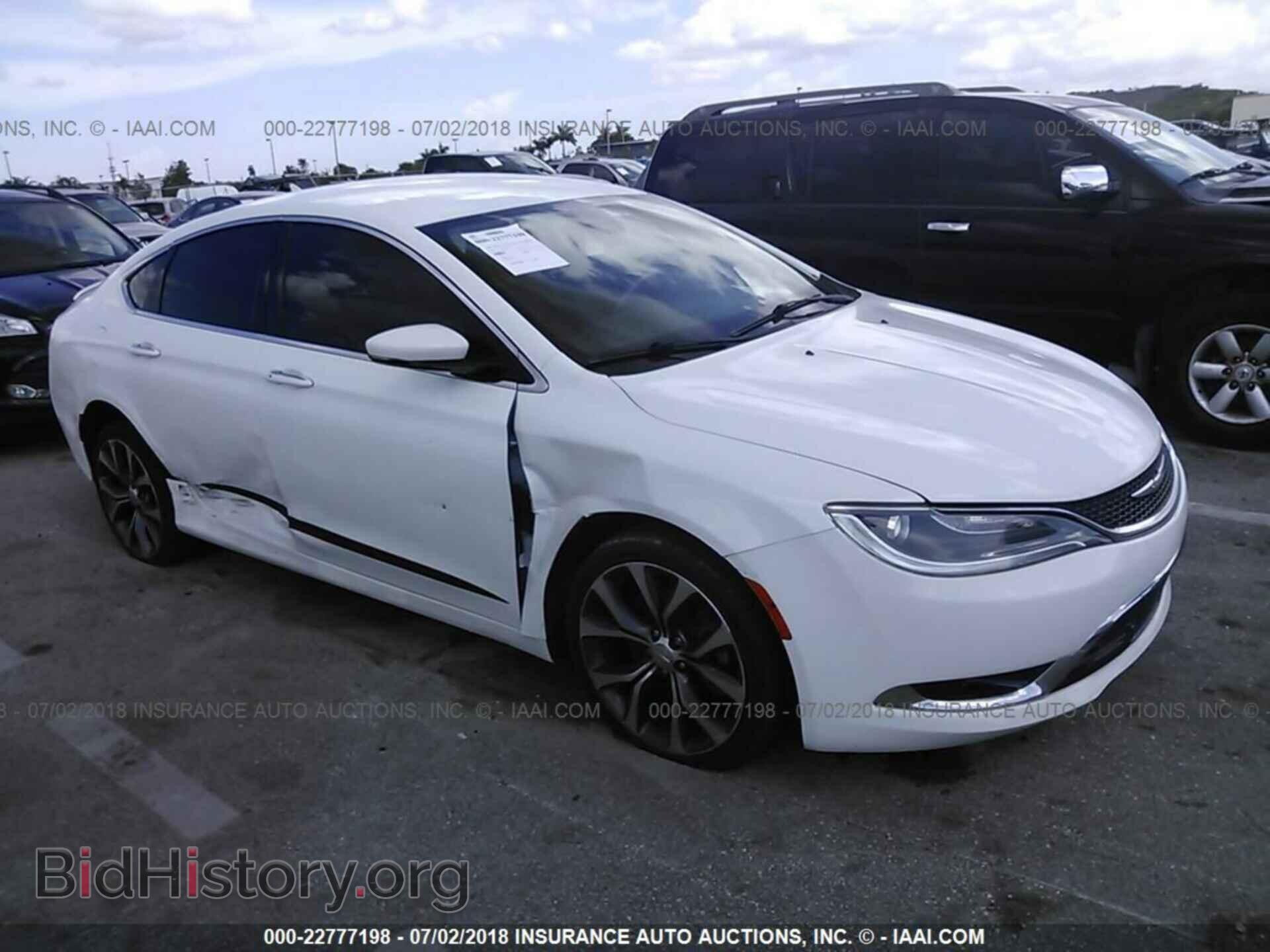 Photo 1C3CCCCB2FN501135 - Chrysler 200 2015