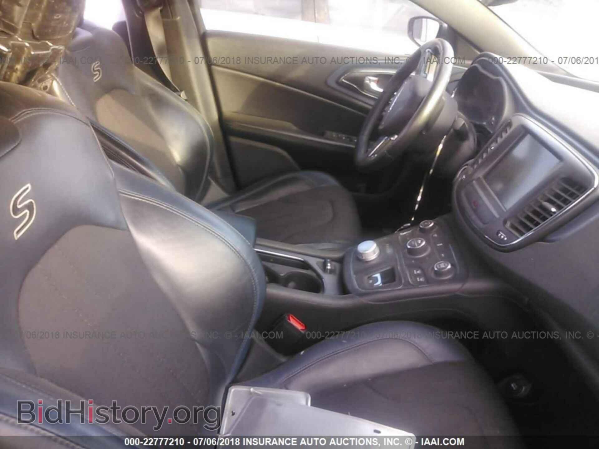2015 Chrysler 200 - VIN: 1C3CCCBG2FN717838 - Photo 5