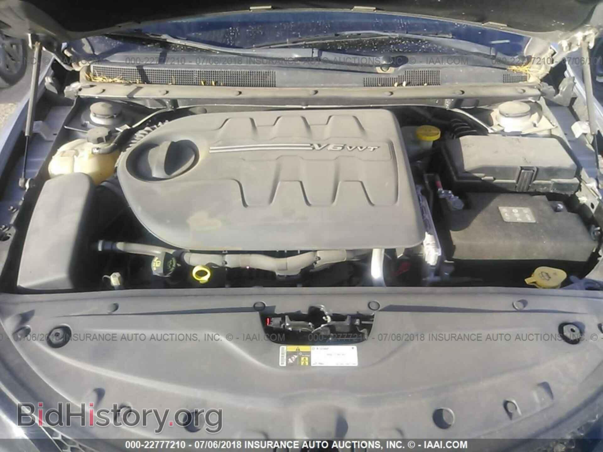 2015 Chrysler 200 - VIN: 1C3CCCBG2FN717838 - Photo 10