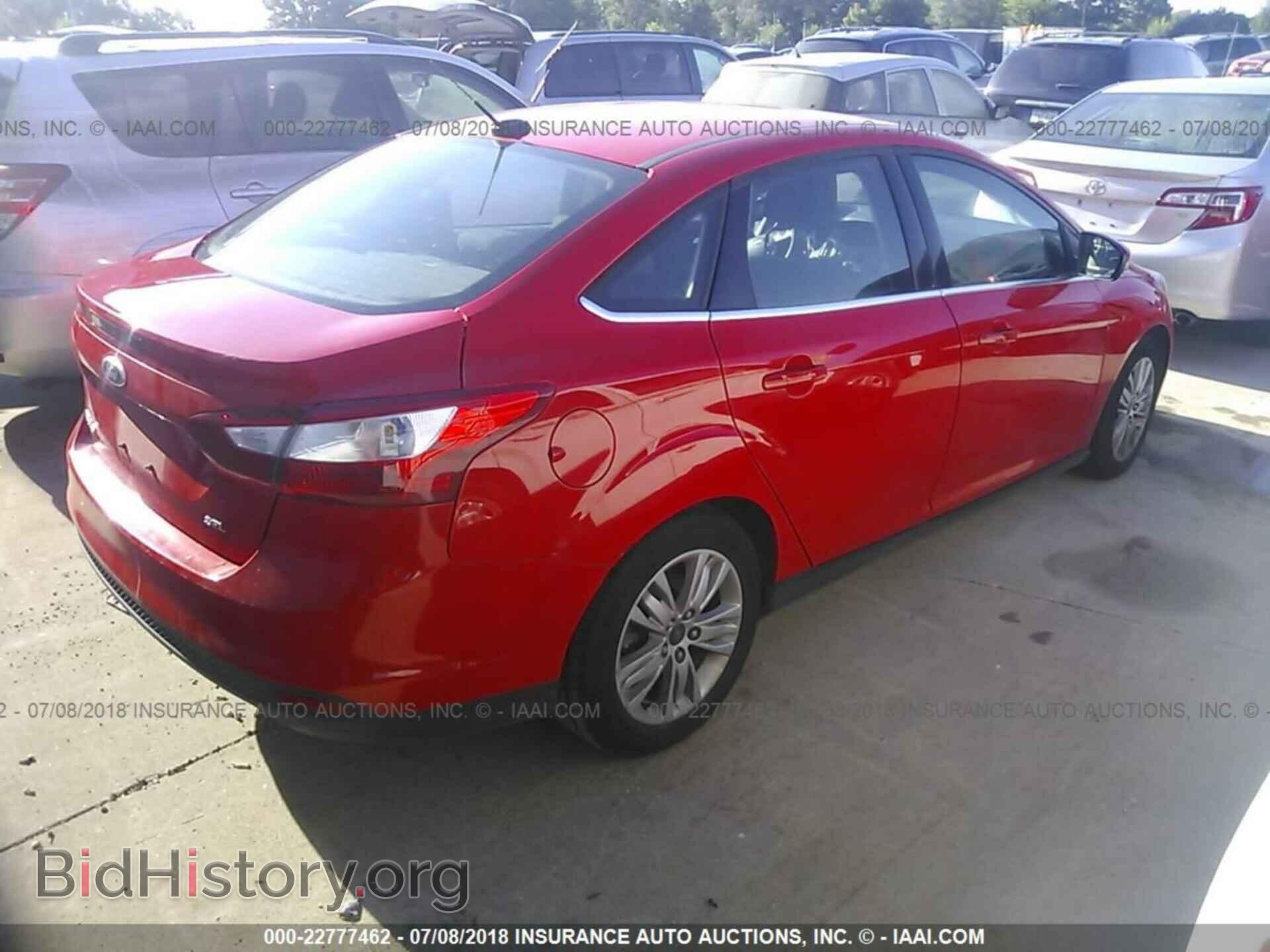 2012 Ford Focus - VIN: 1FAHP3H29CL330878 - Photo 4