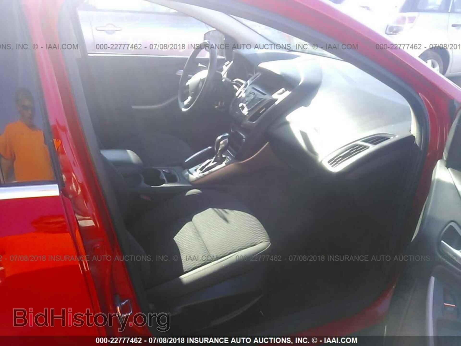 2012 Ford Focus - VIN: 1FAHP3H29CL330878 - Photo 5