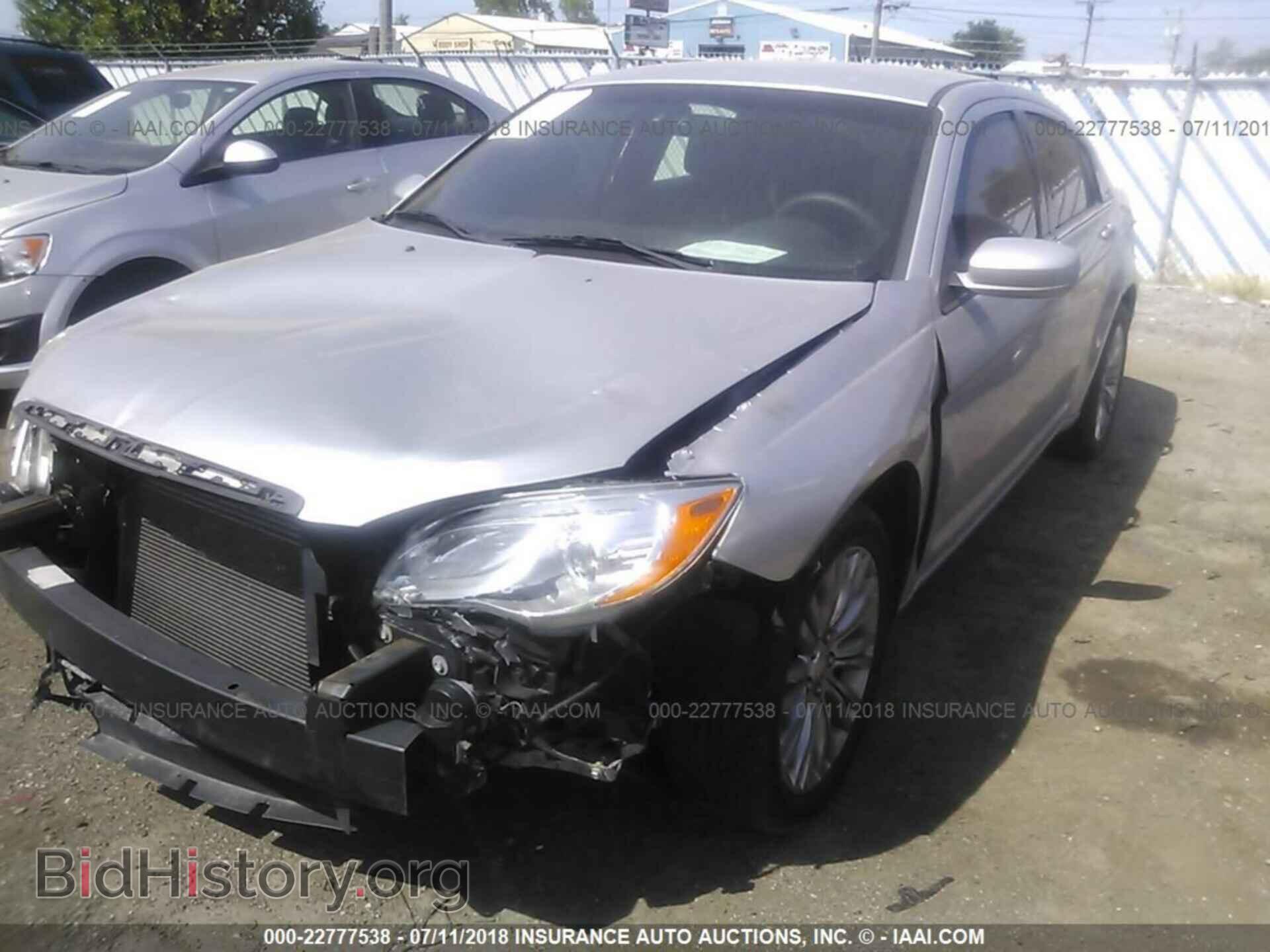 2012 Chrysler 200 - VIN: 1C3CCBAB7CN149680 - Фото 2