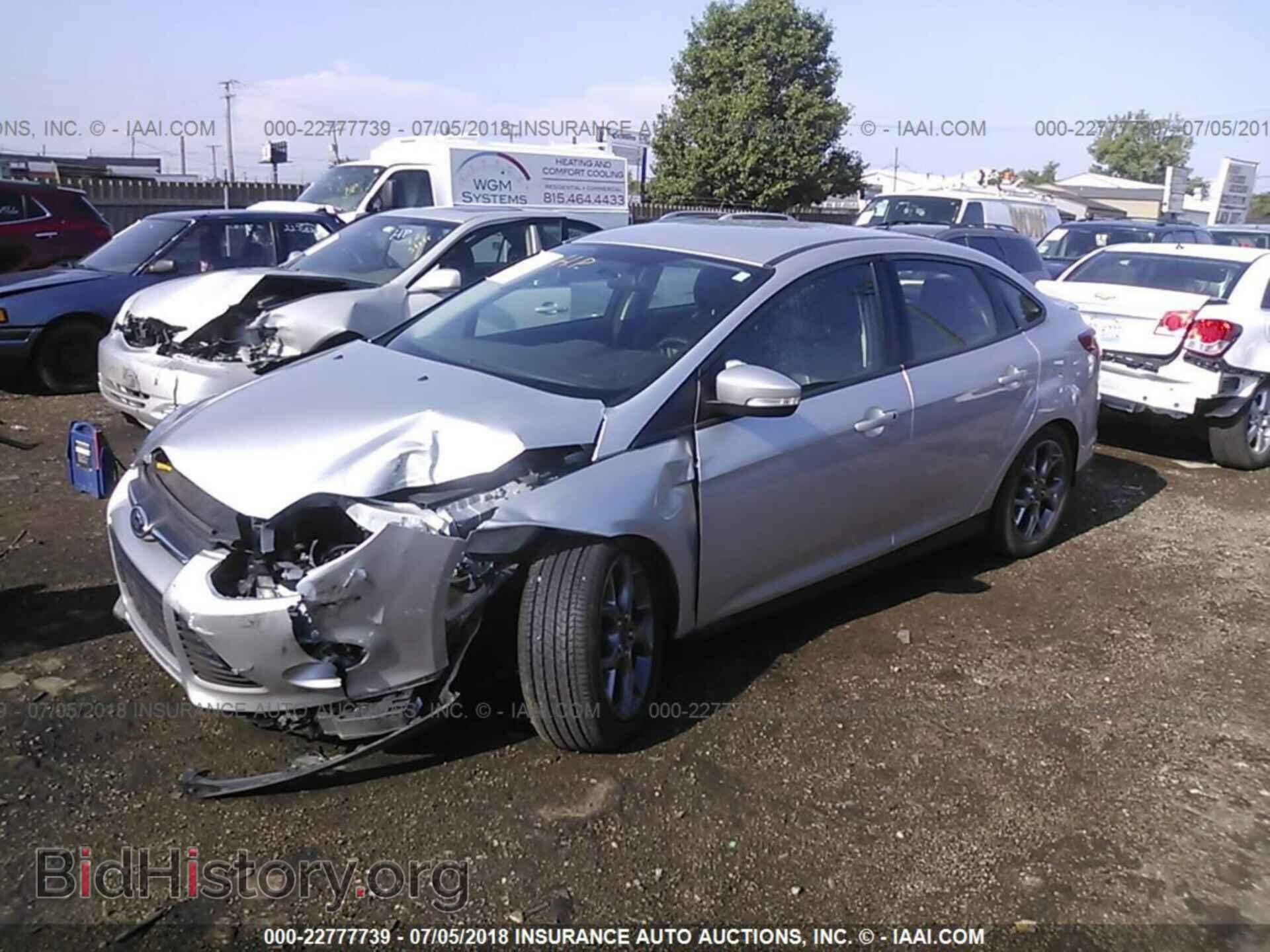 2014 Ford Focus - VIN: 1FADP3F26EL235618 - Photo 2