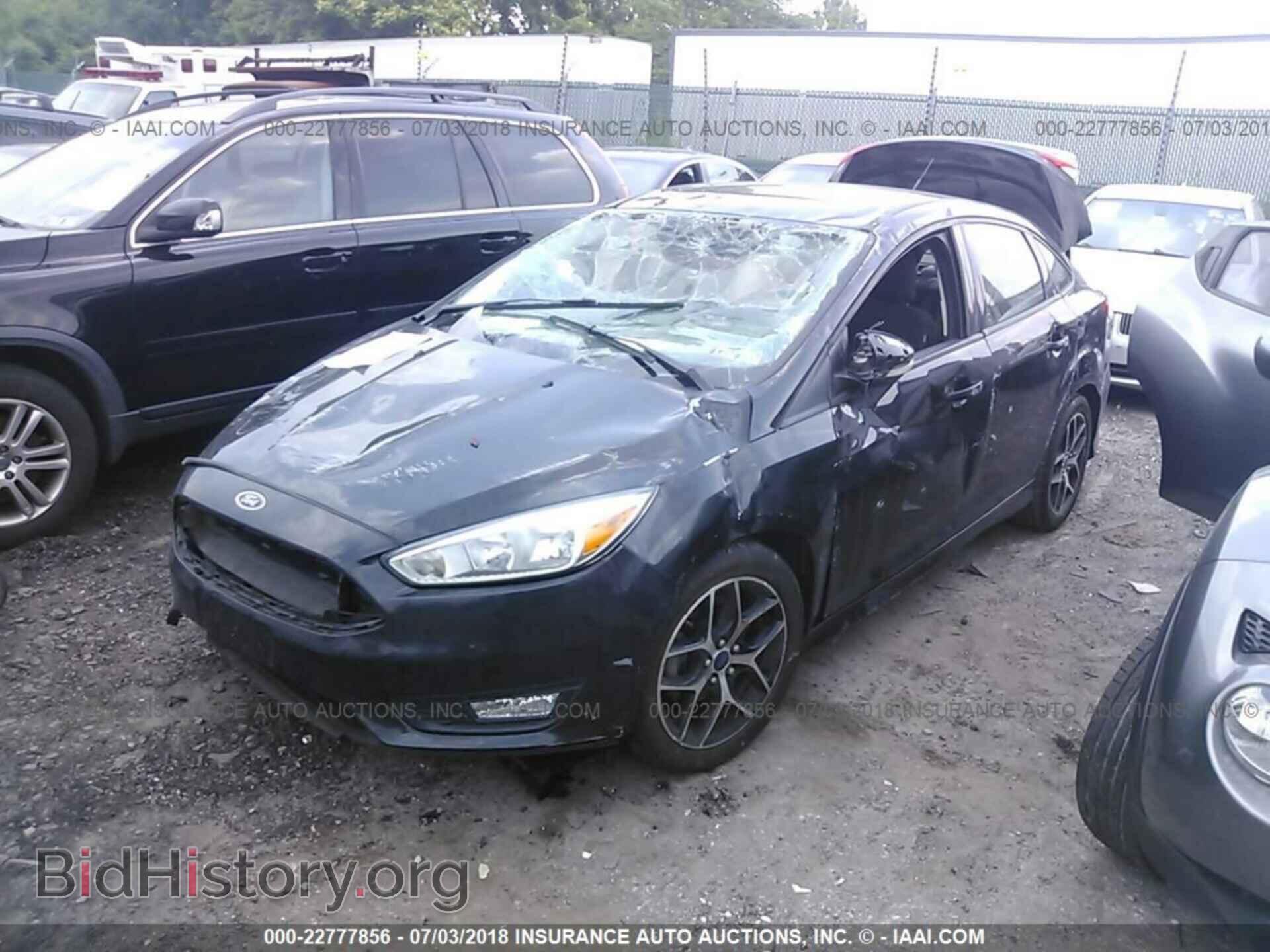 2015 Ford Focus - VIN: 1FADP3F28FL278116 - Photo 2