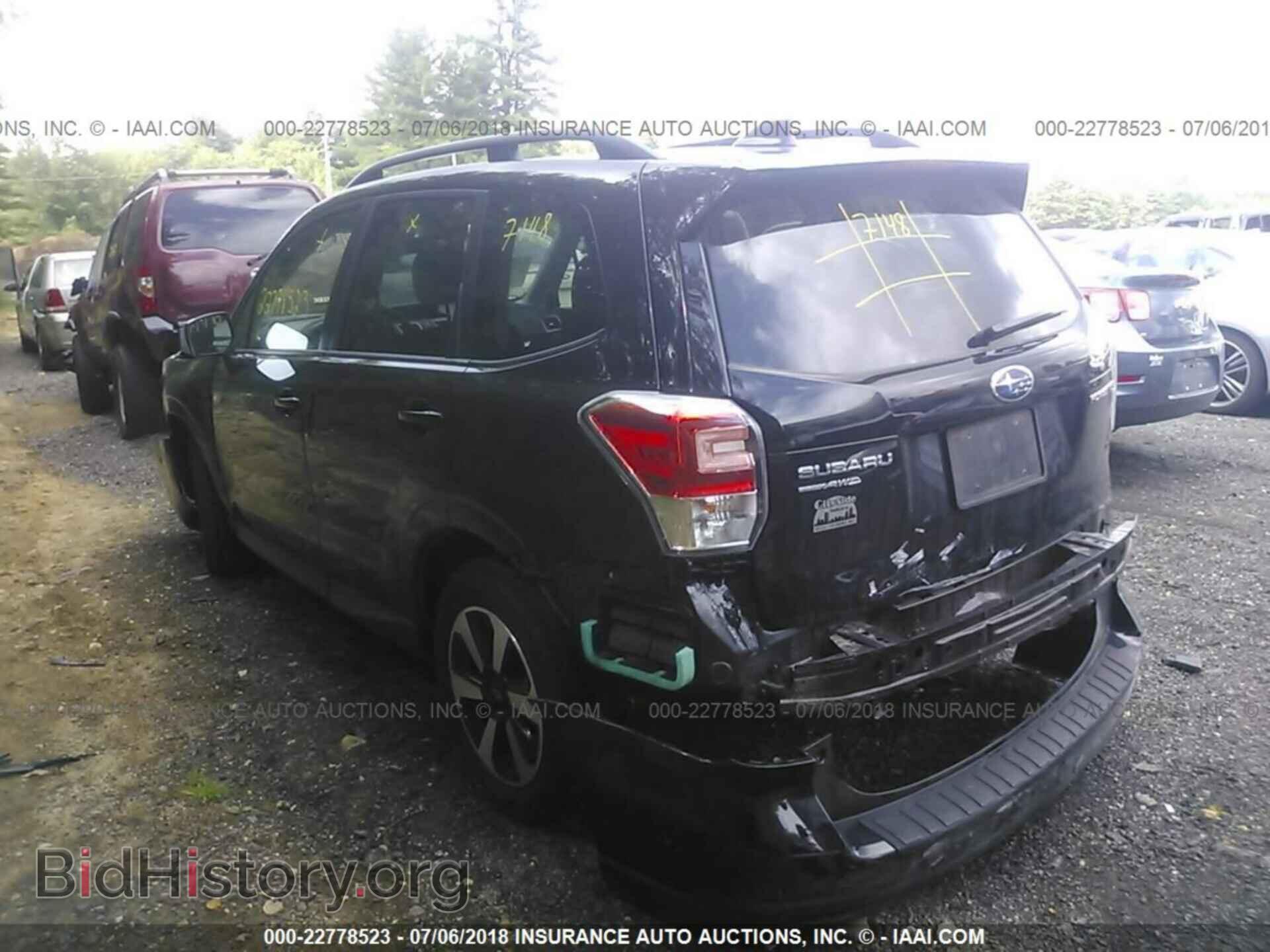 2018 Subaru Forester - VIN: JF2SJAECXJH483631 - Photo 3