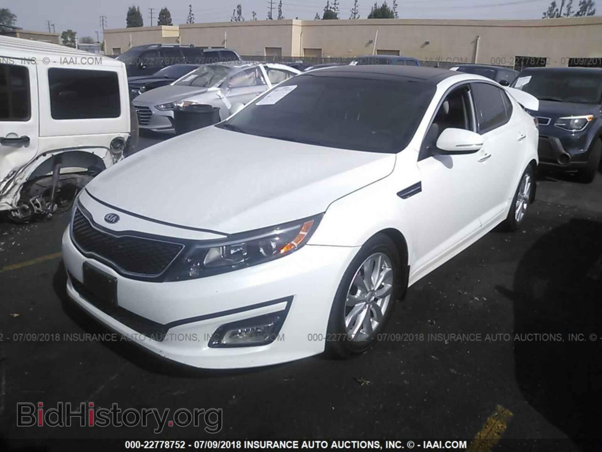 2015 Kia Optima - VIN: 5XXGN4A77FG496084 - Photo 2