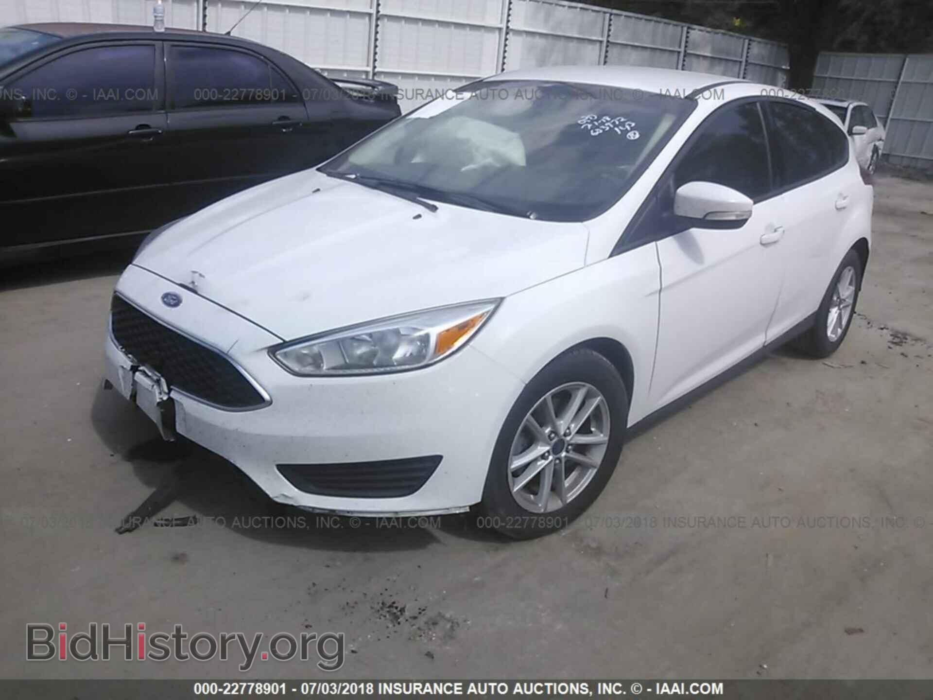 2016 Ford Focus - VIN: 1FADP3K23GL219627 - Photo 2
