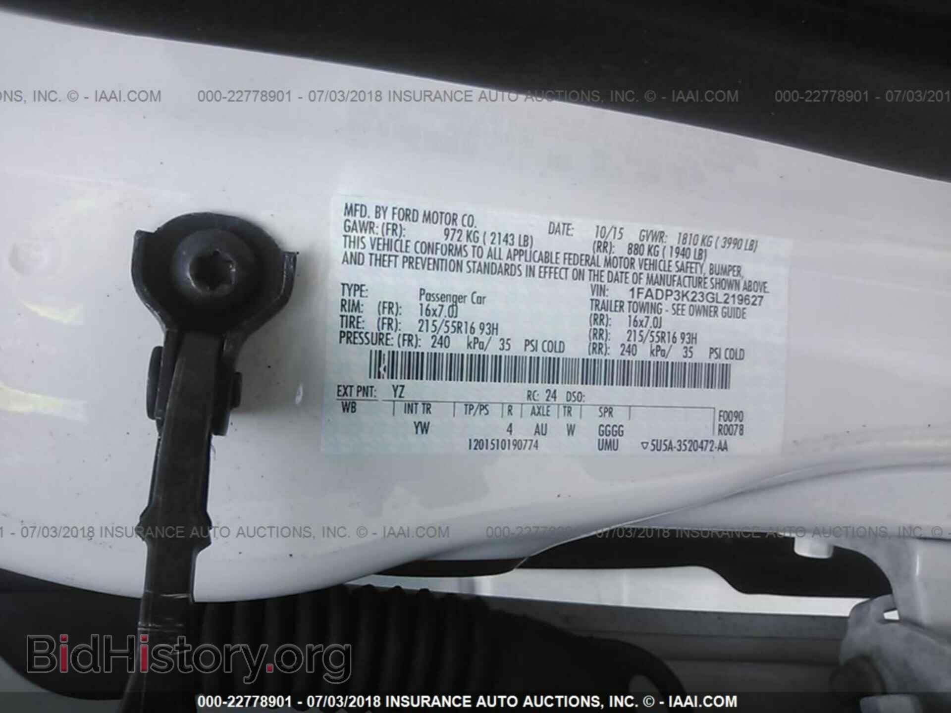 2016 Ford Focus - VIN: 1FADP3K23GL219627 - Photo 9
