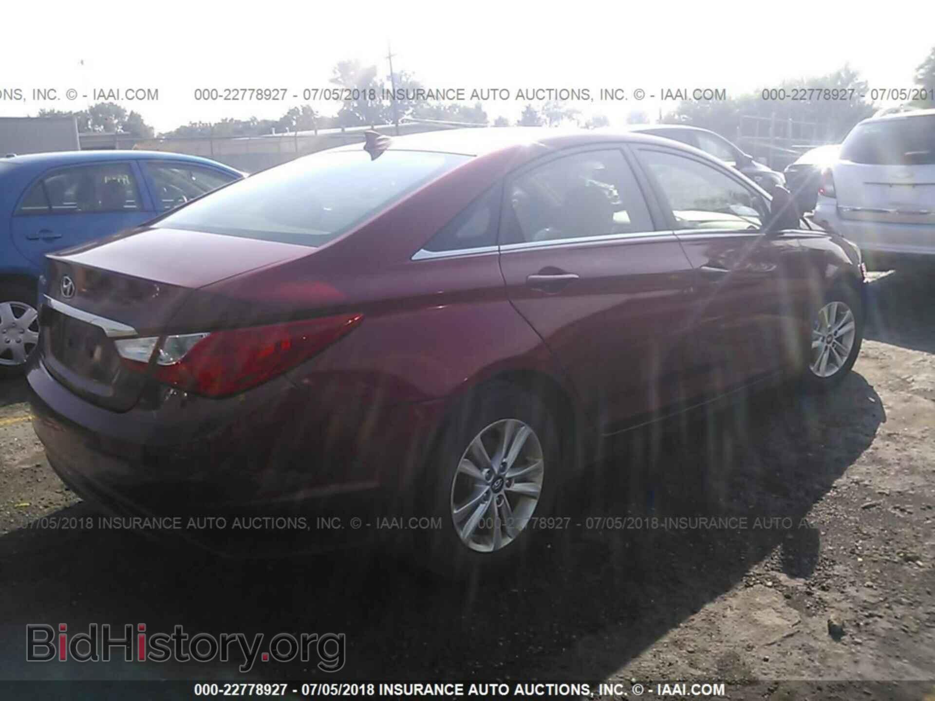 2012 Hyundai Sonata - VIN: 5NPEB4AC0CH480399 - Photo 4