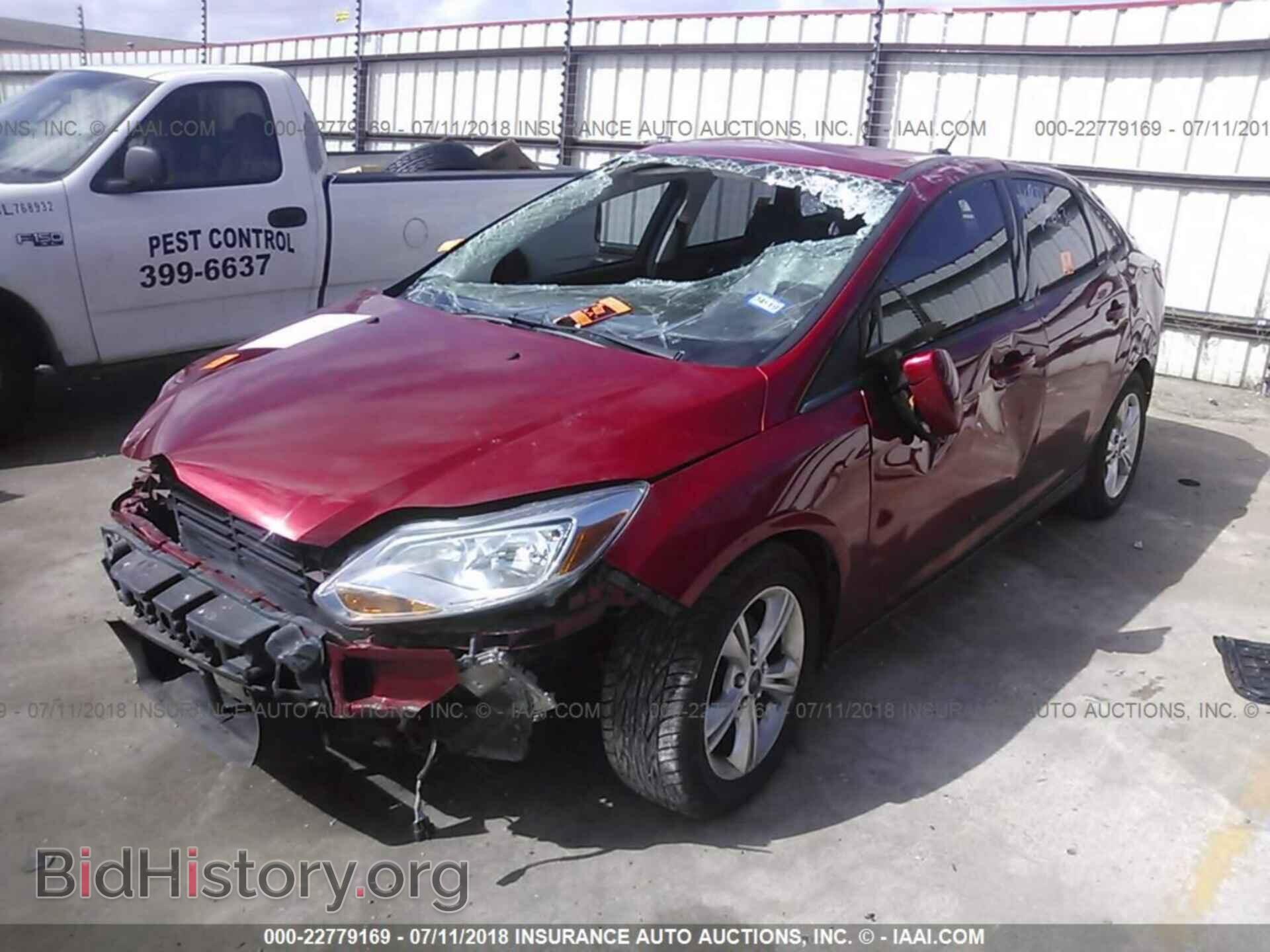 2012 Ford Focus - VIN: 1FAHP3F29CL449873 - Photo 2