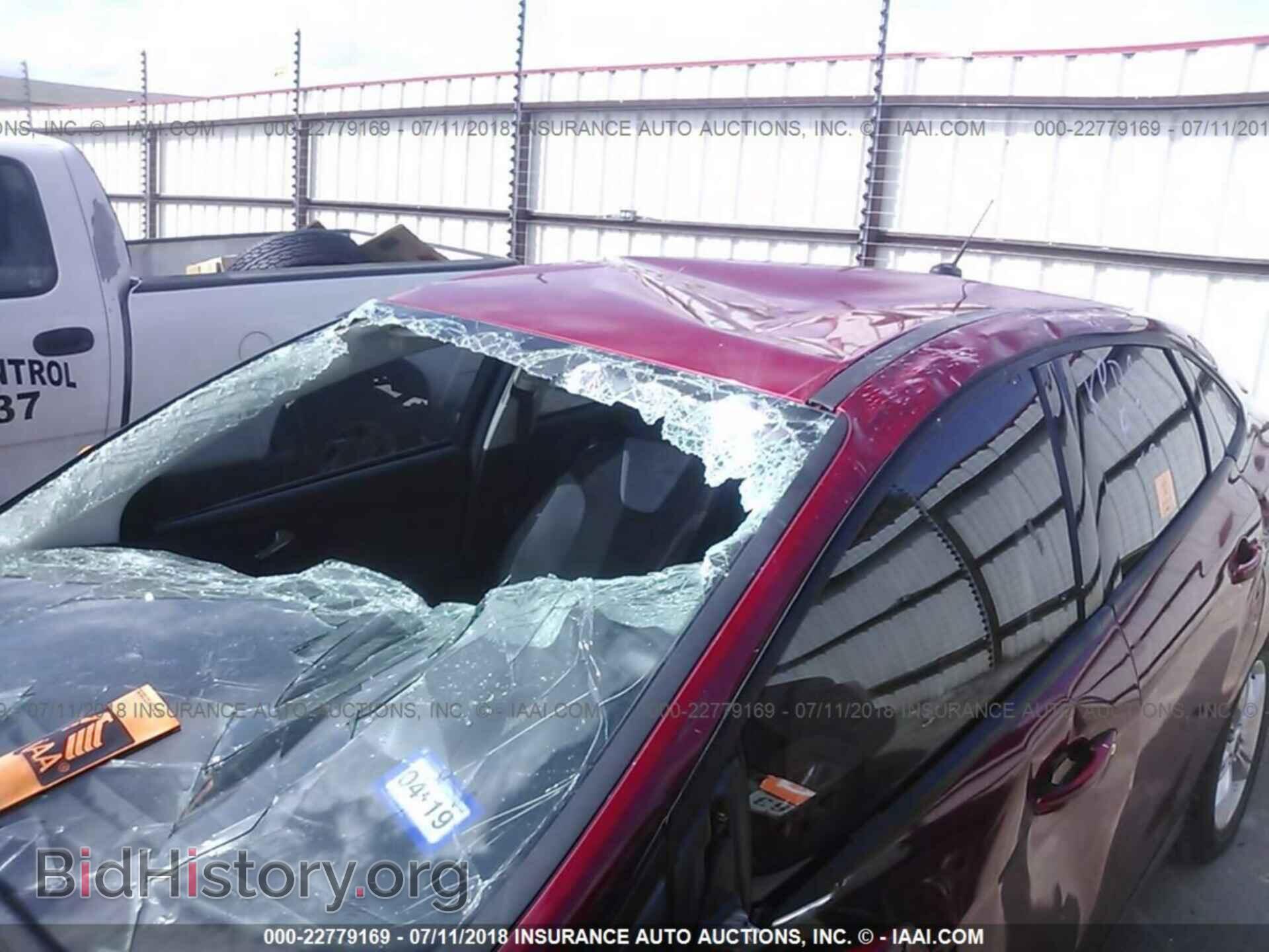 2012 Ford Focus - VIN: 1FAHP3F29CL449873 - Photo 6