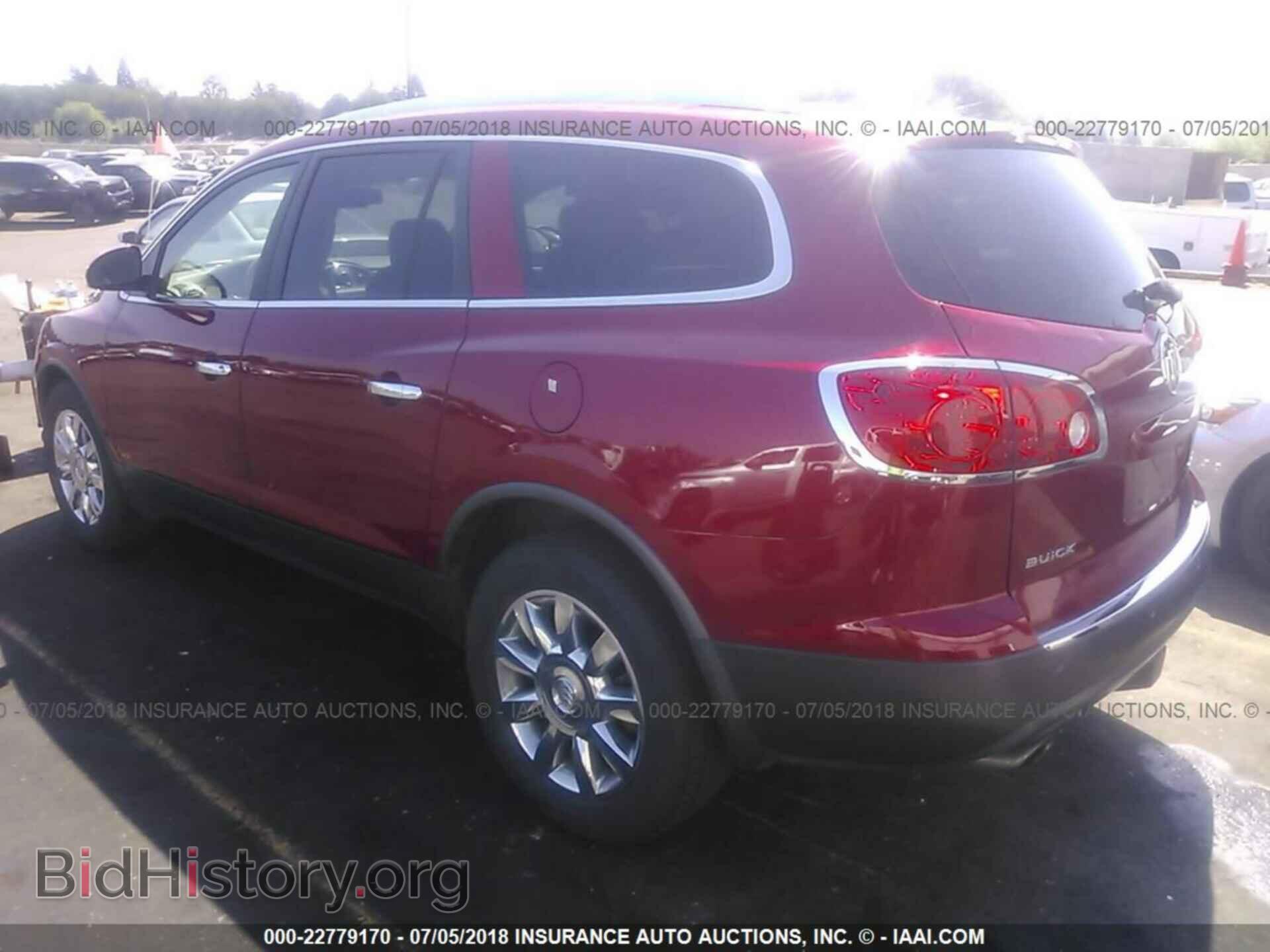2012 Buick Enclave - VIN: 5GAKVDED7CJ384887 - Фото 3