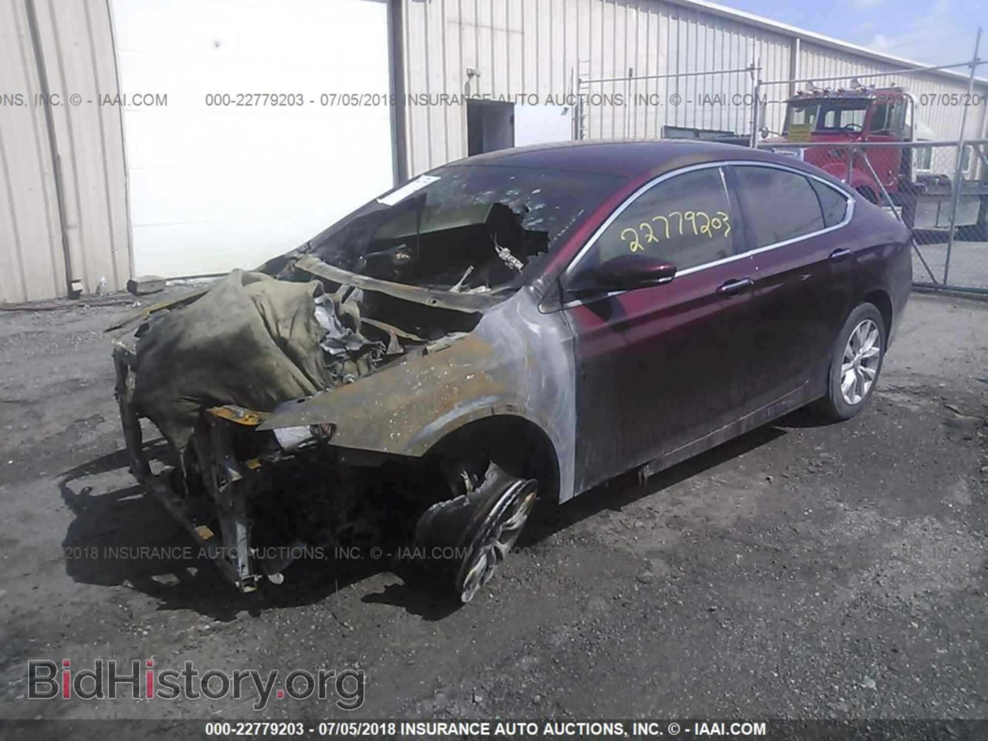 2015 CHRYSLER 200 - VIN: 1C3CCCCB2FN520655 - Фото 2