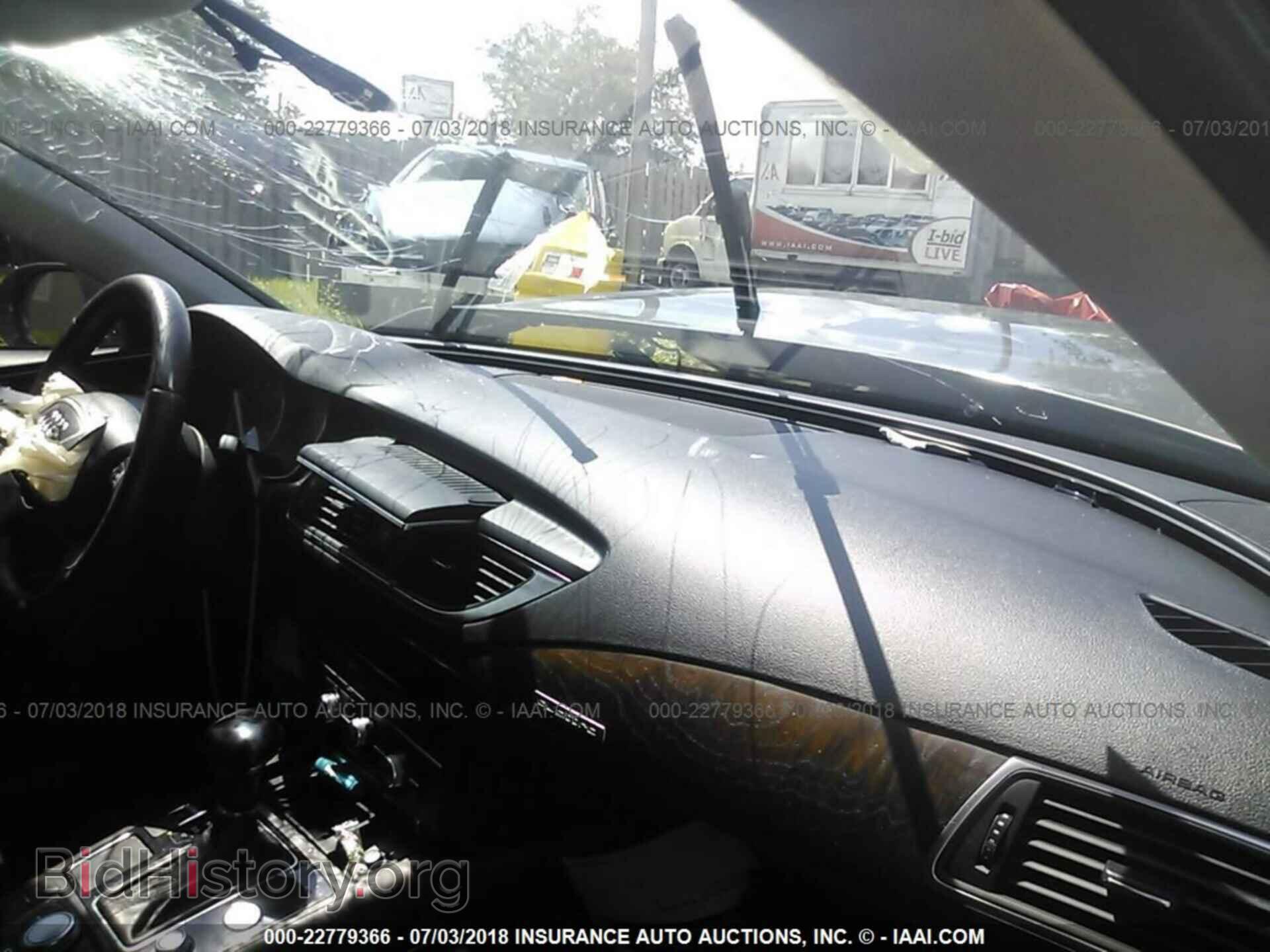 2012 Audi A7 - VIN: WAUYGAFC9CN074642 - Фото 5