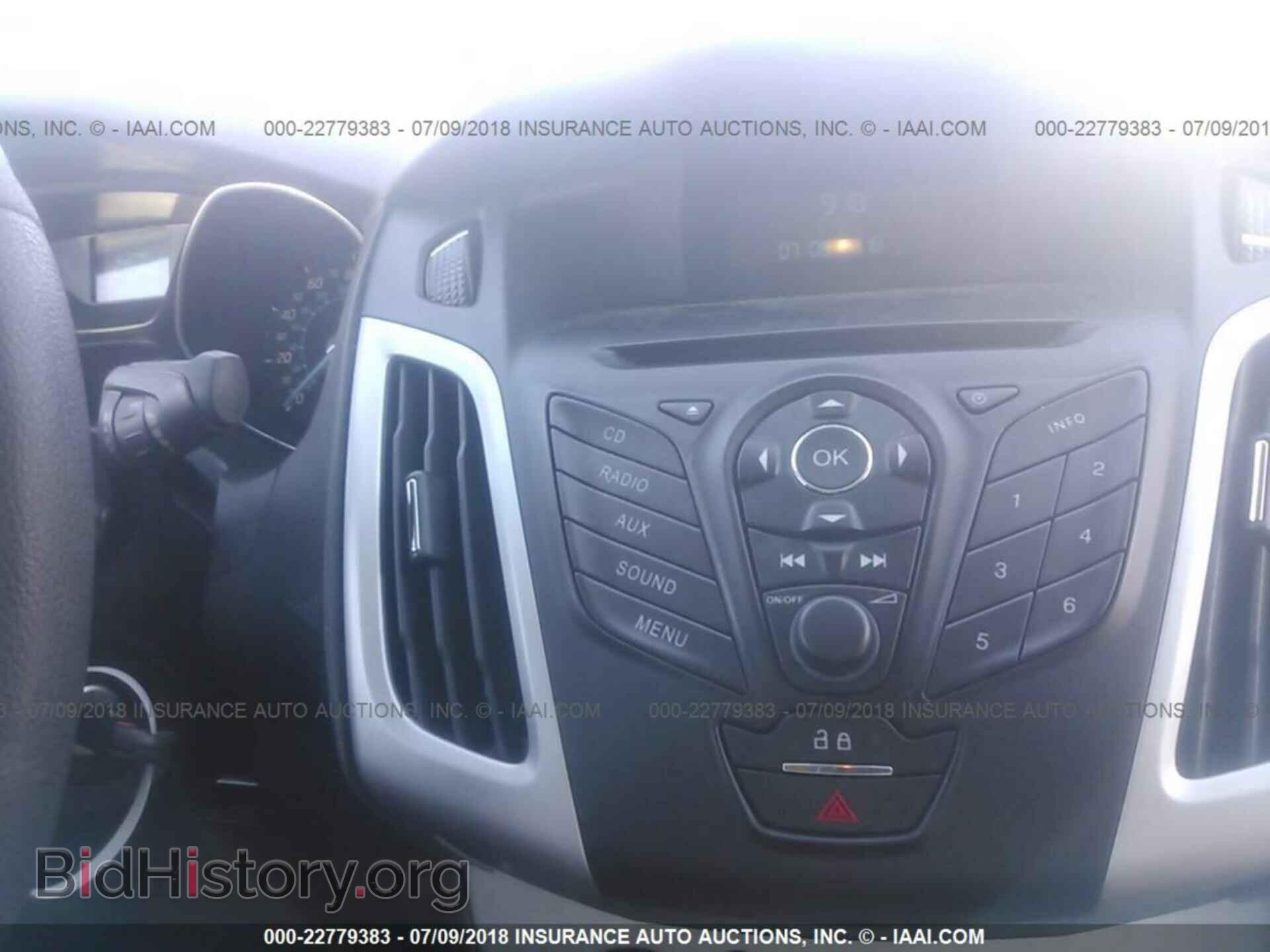 2012 Ford Focus - VIN: 1FAHP3F28CL466809 - Photo 6