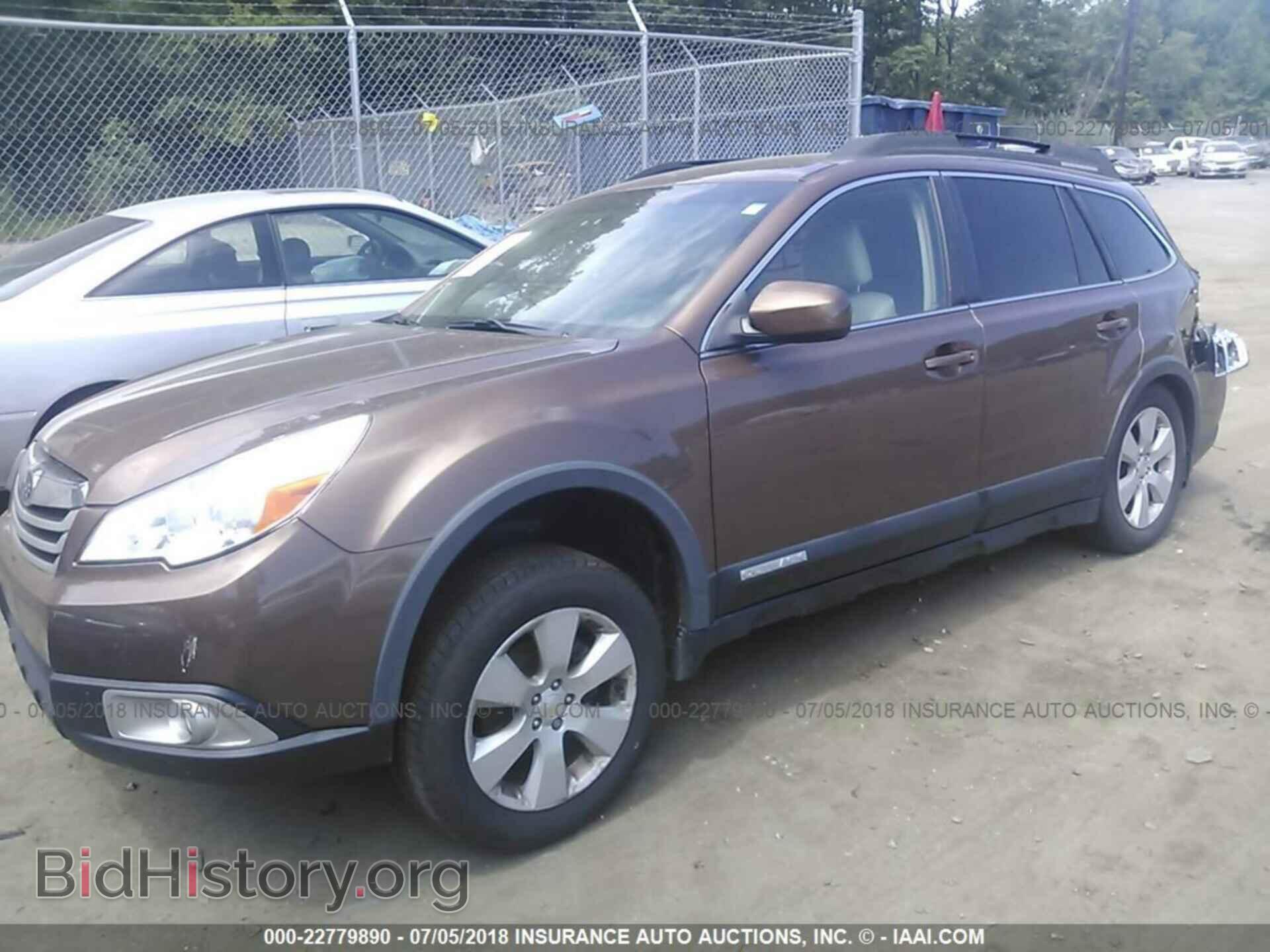 2012 Subaru Outback - VIN: 4S4BRBCC7C3228088 - Photo 2